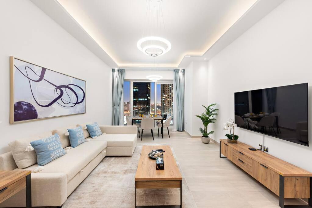 Apartment First Class 1br Stylish Urban Retreat Dubai