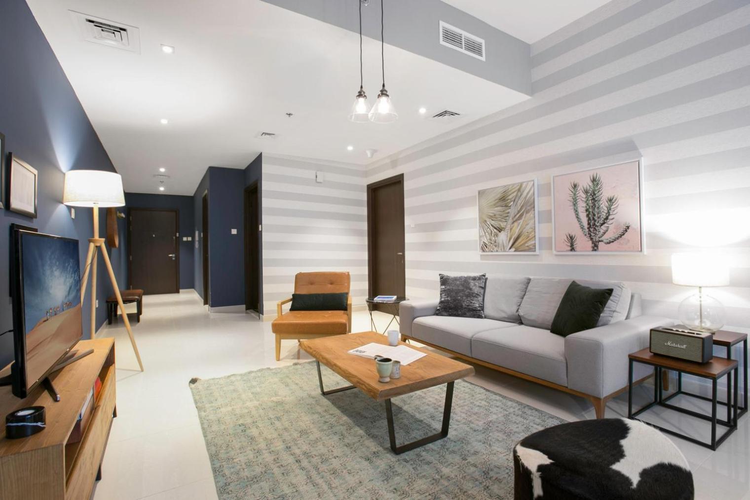 Blueground Sheikh Zayed Rd Pool Gym Dxb-393 Apartment *
