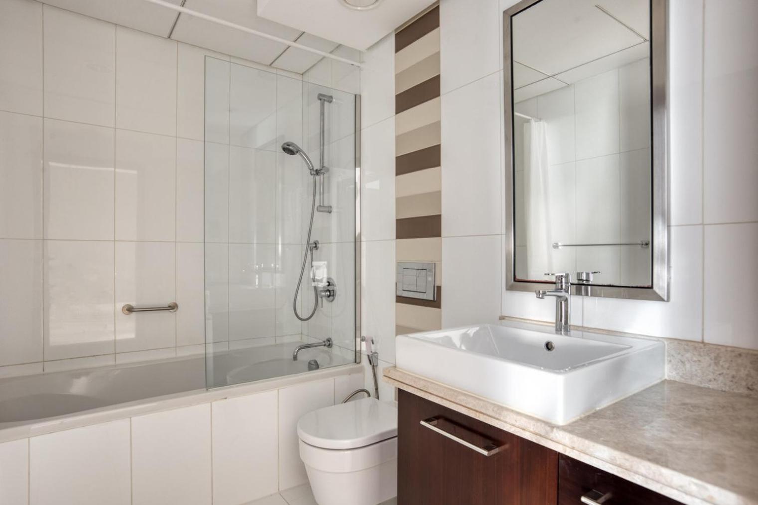 Blueground Boulevard Central Pool Gym Dxb-1179 Apartment Dubai