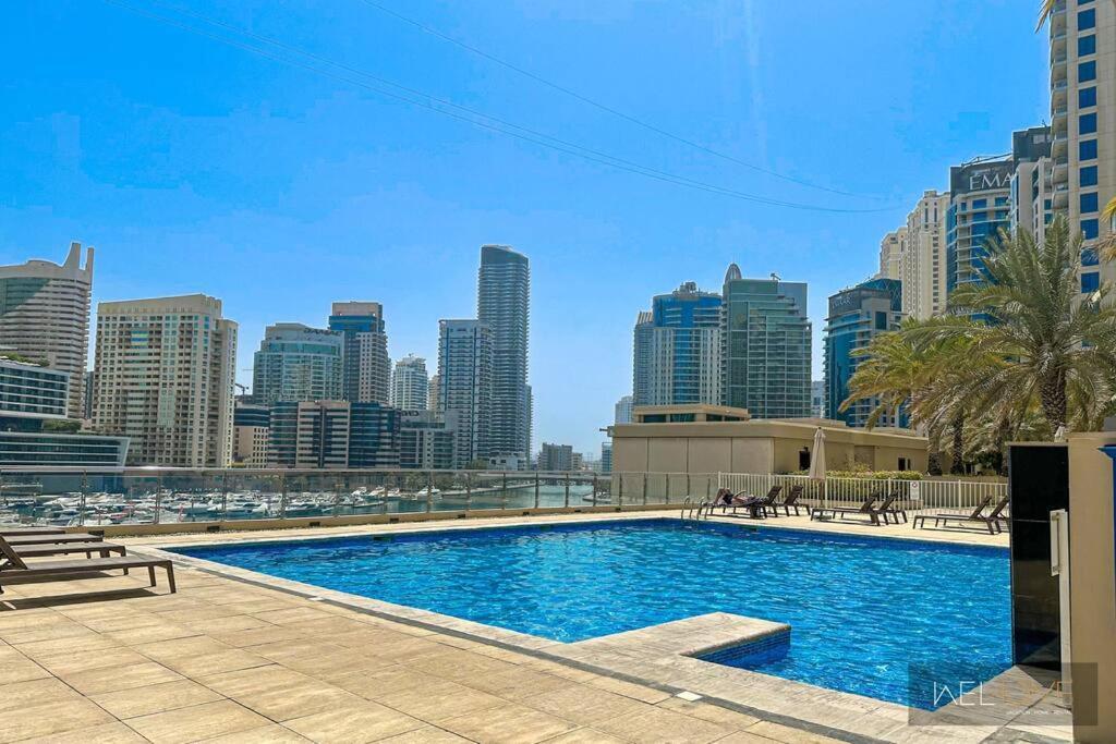 Welhome - Stylish Breathtaking 2br In Marina Dubai