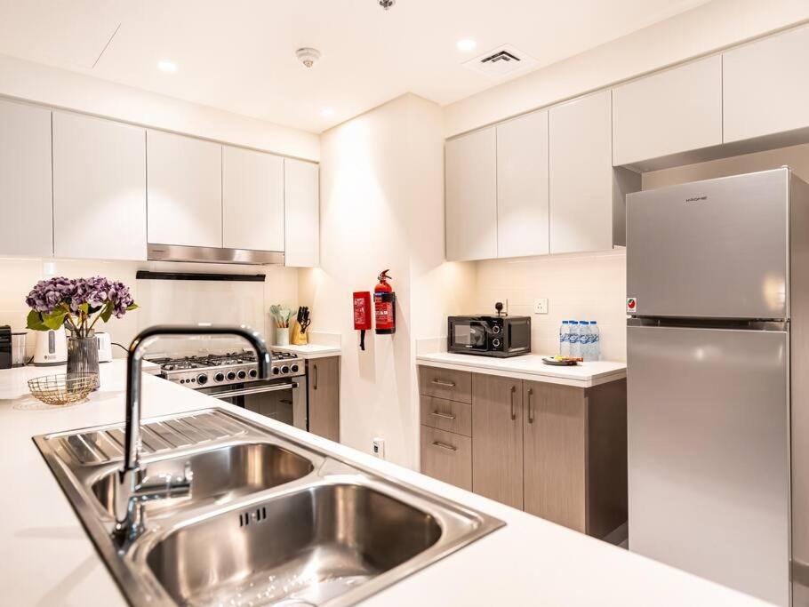 Panoramic Full Fountain,opera& Burj Sky View 4br Apartment *