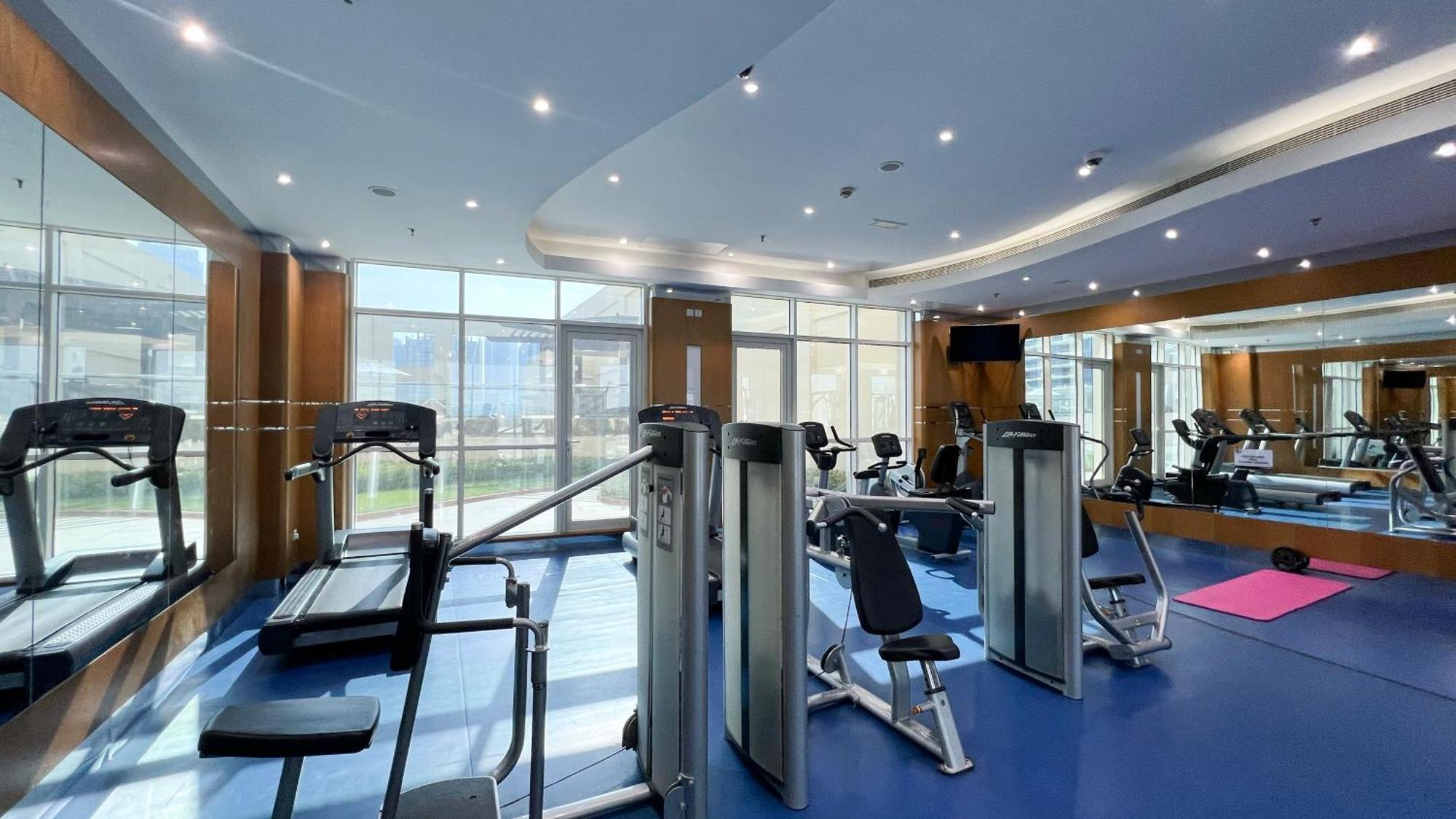 Apartment Easemytrip - Prime Business Bay With Canal And Marina Views *