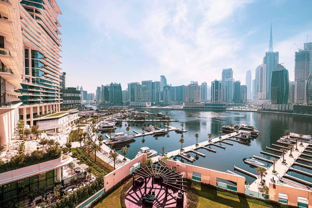 Easemytrip - Prime Business Bay With Canal And Marina Views