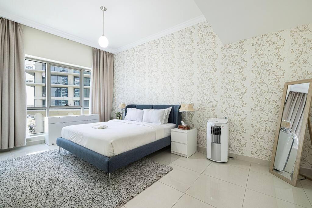 Easemytrip - Prime Business Bay With Canal And Marina Views *