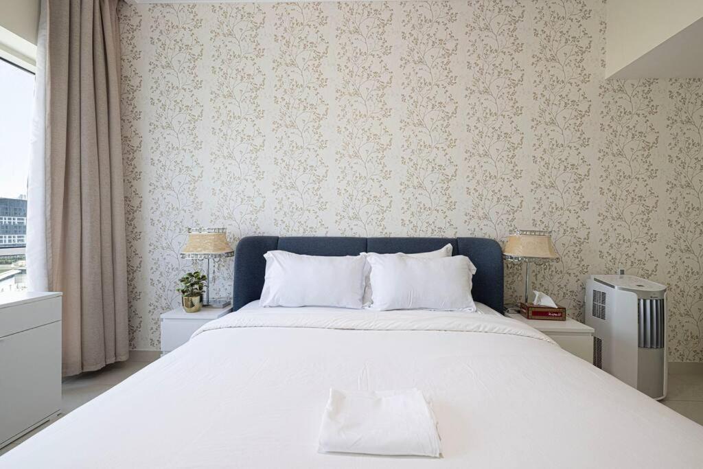 Easemytrip - Prime Business Bay With Canal And Marina Views * Dubai