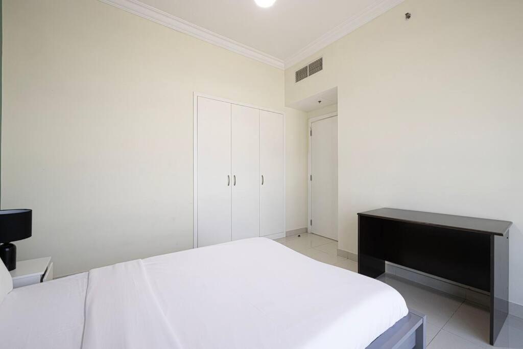 Easemytrip - Prime Business Bay With Canal And Marina Views *