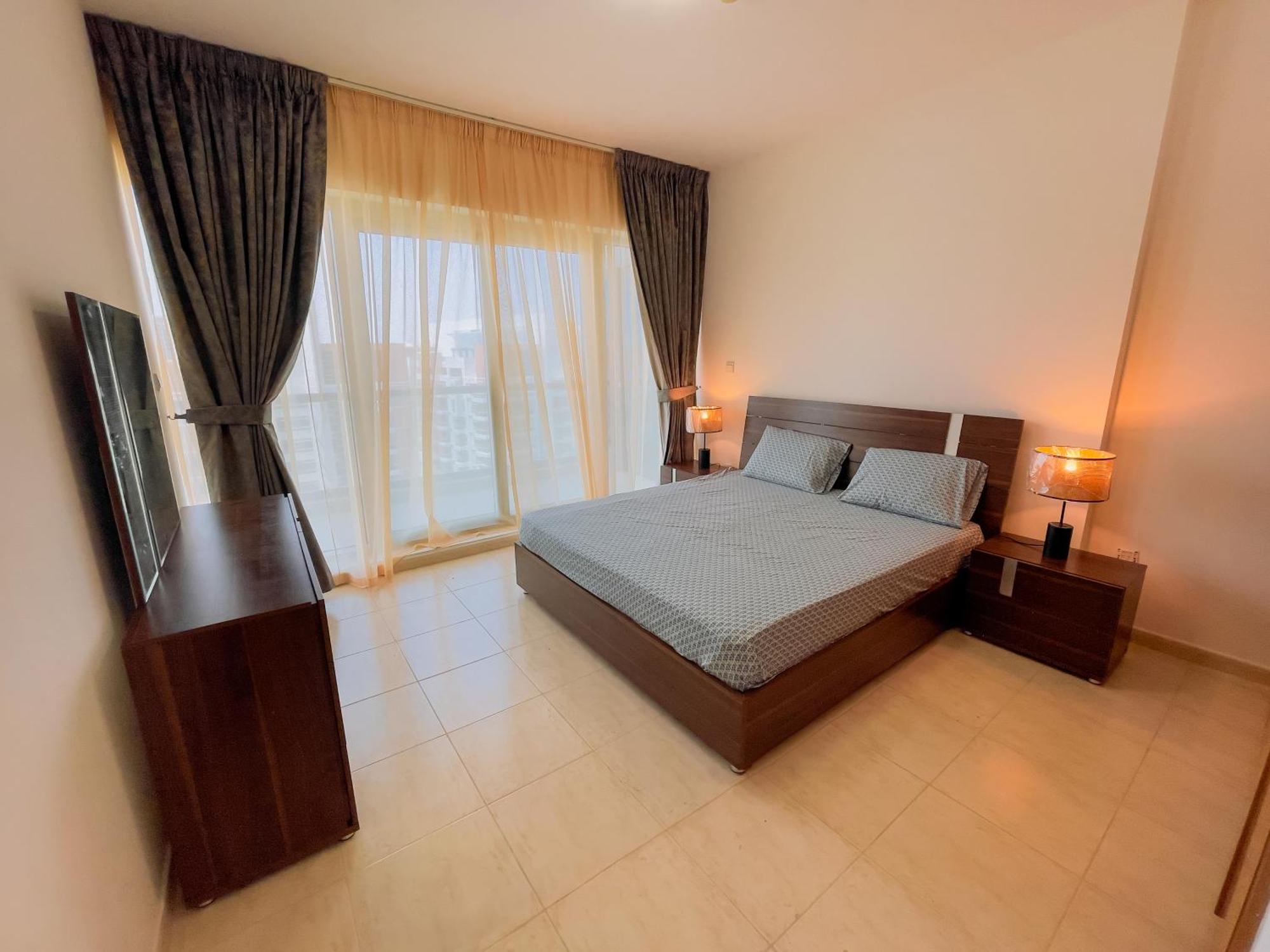 Apartment Luxury Just Minutes From Dubai's Global Village Your Perfect Getaway!