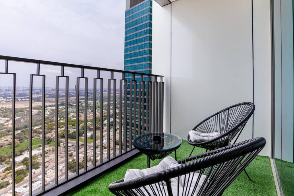 Elegant High Floor One Bedroom Next To Mall * Dubai