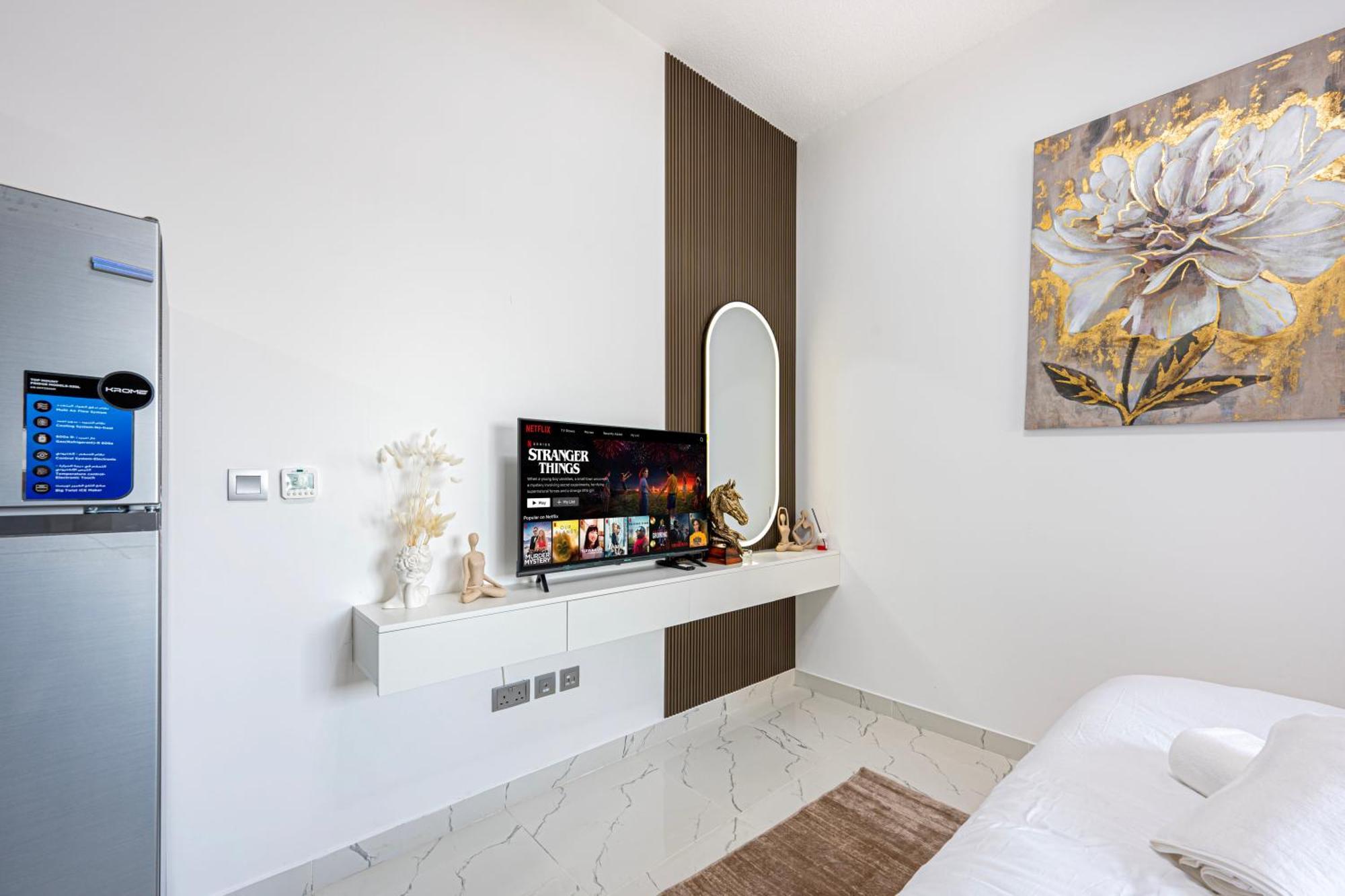 Modern Close To Silicon Oasis *