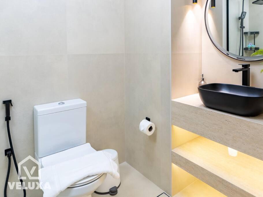 Veluxa - Amazing 1 Bed In Jvc * Dubai