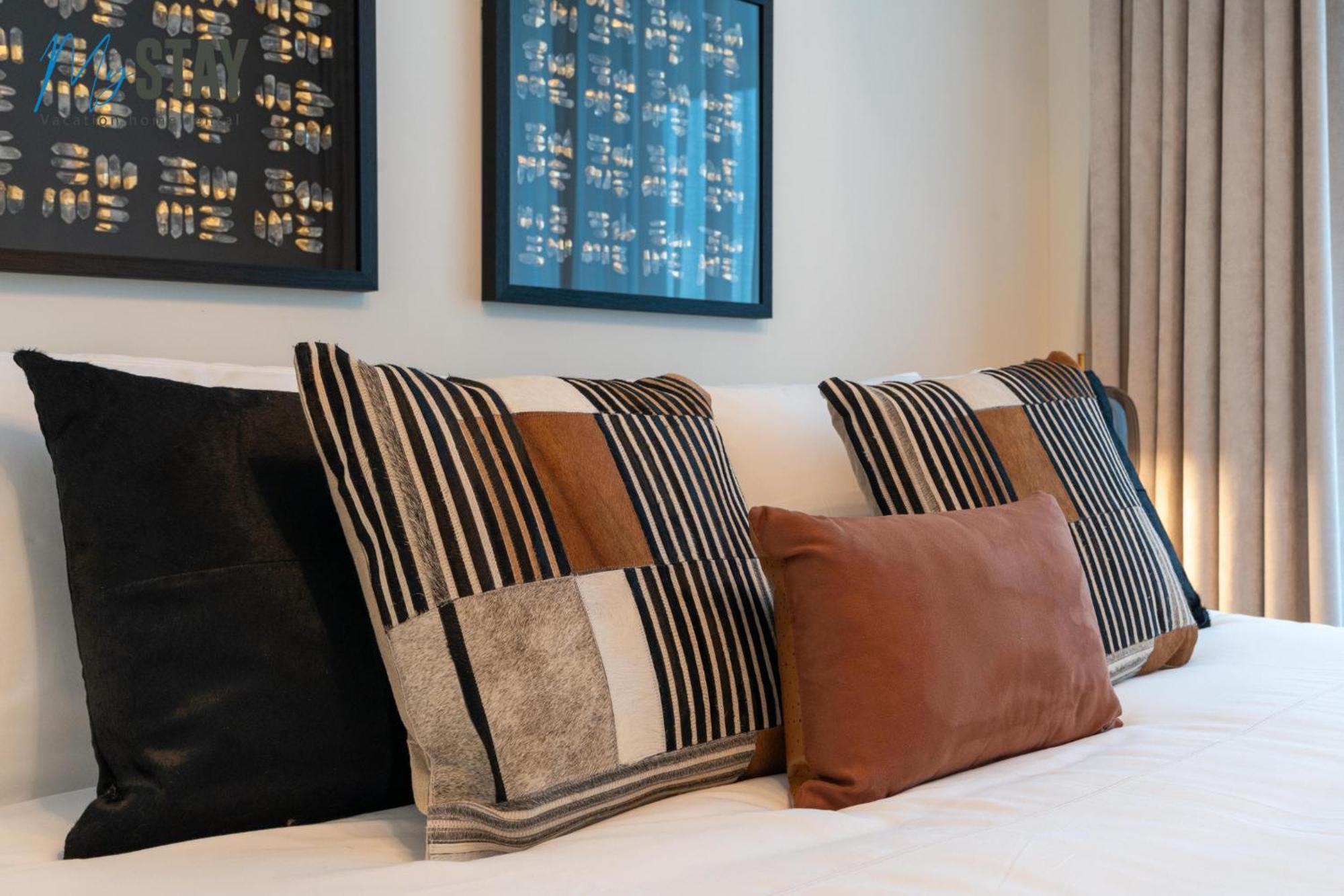 Stylish 2br With Assistant