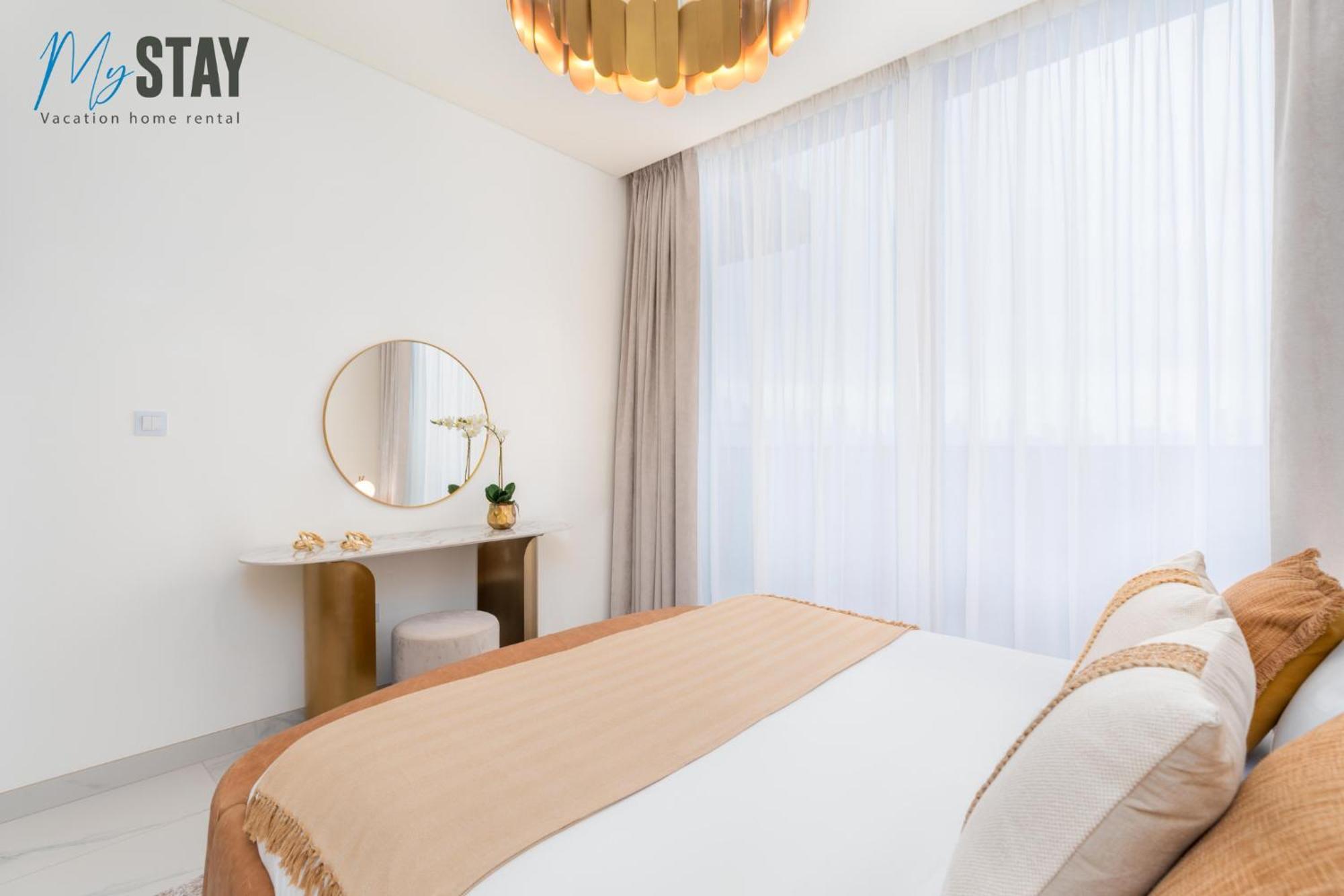 Stylish 2br With Assistant Apartment