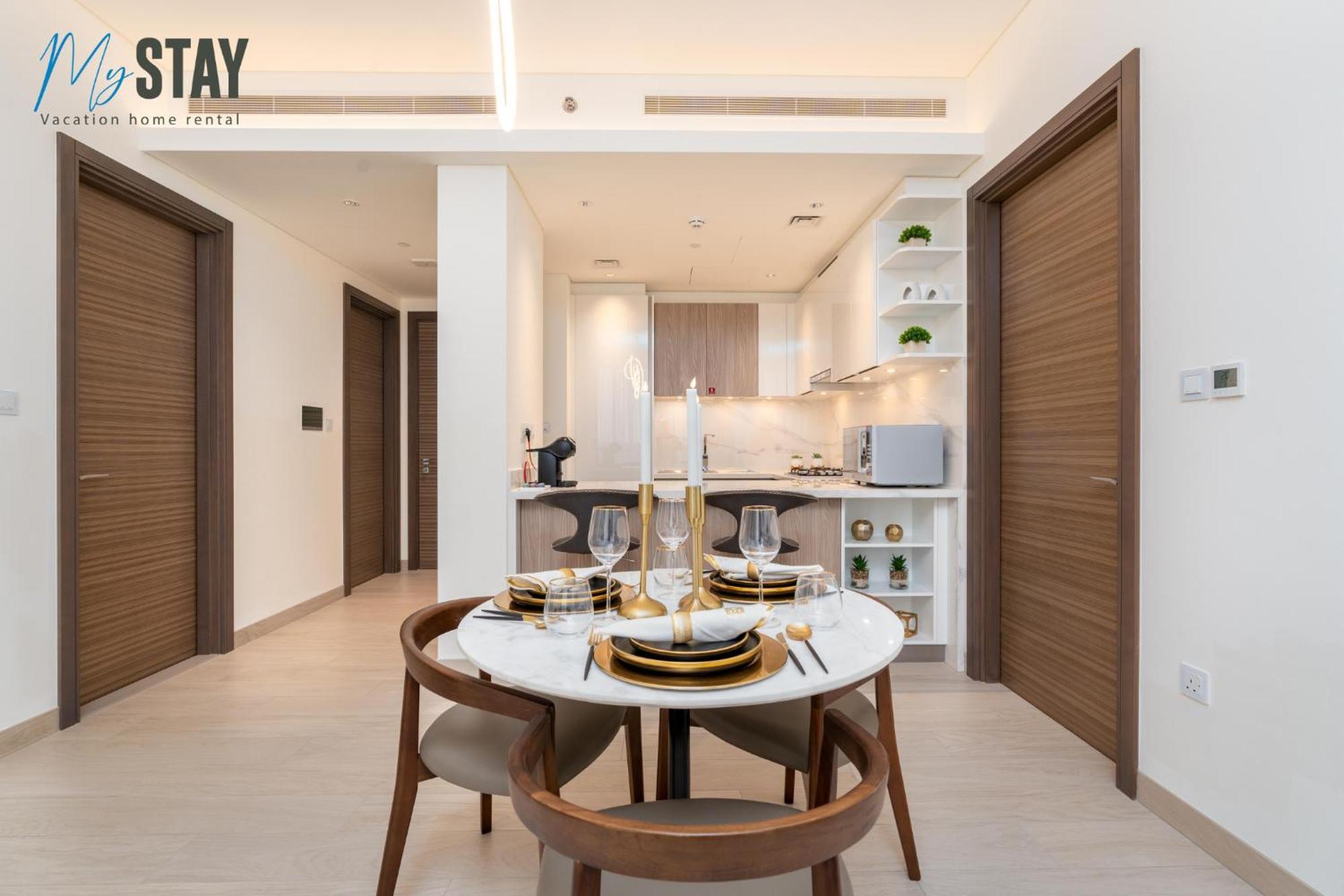 Stylish 2br With Assistant Apartment *
