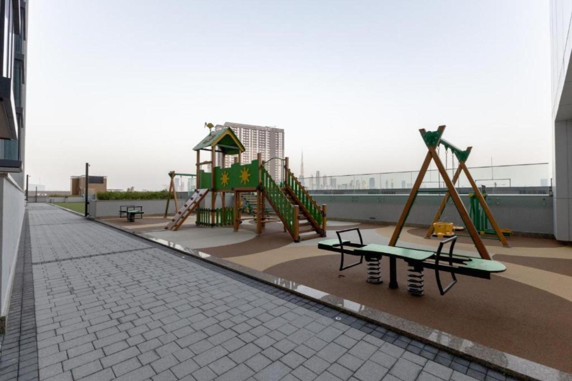 Stylish 2br With Assistant Dubai