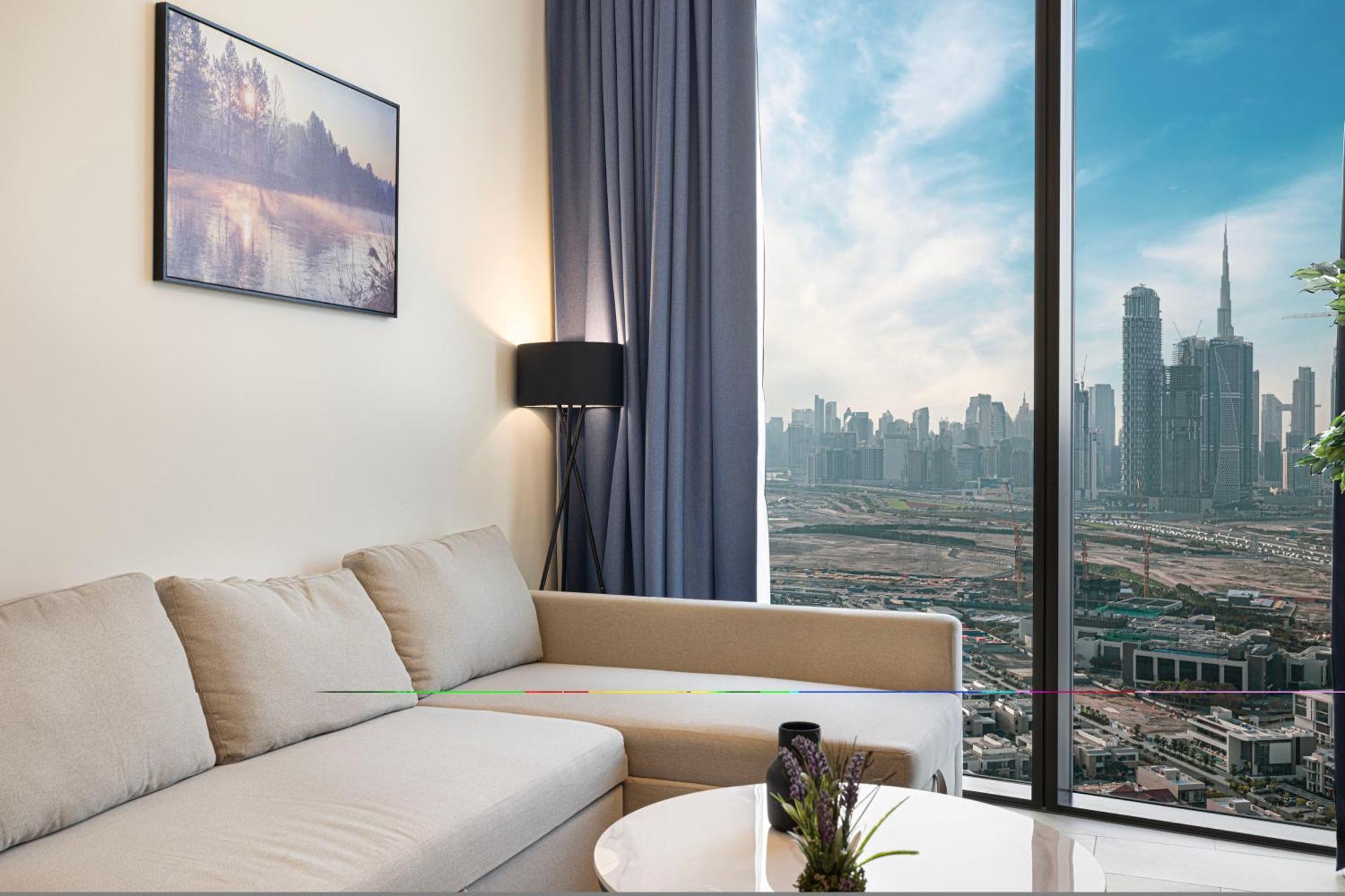 Easemytrip - Sobha Waves Luxury, 1br With Burj Khalifa View Dubai