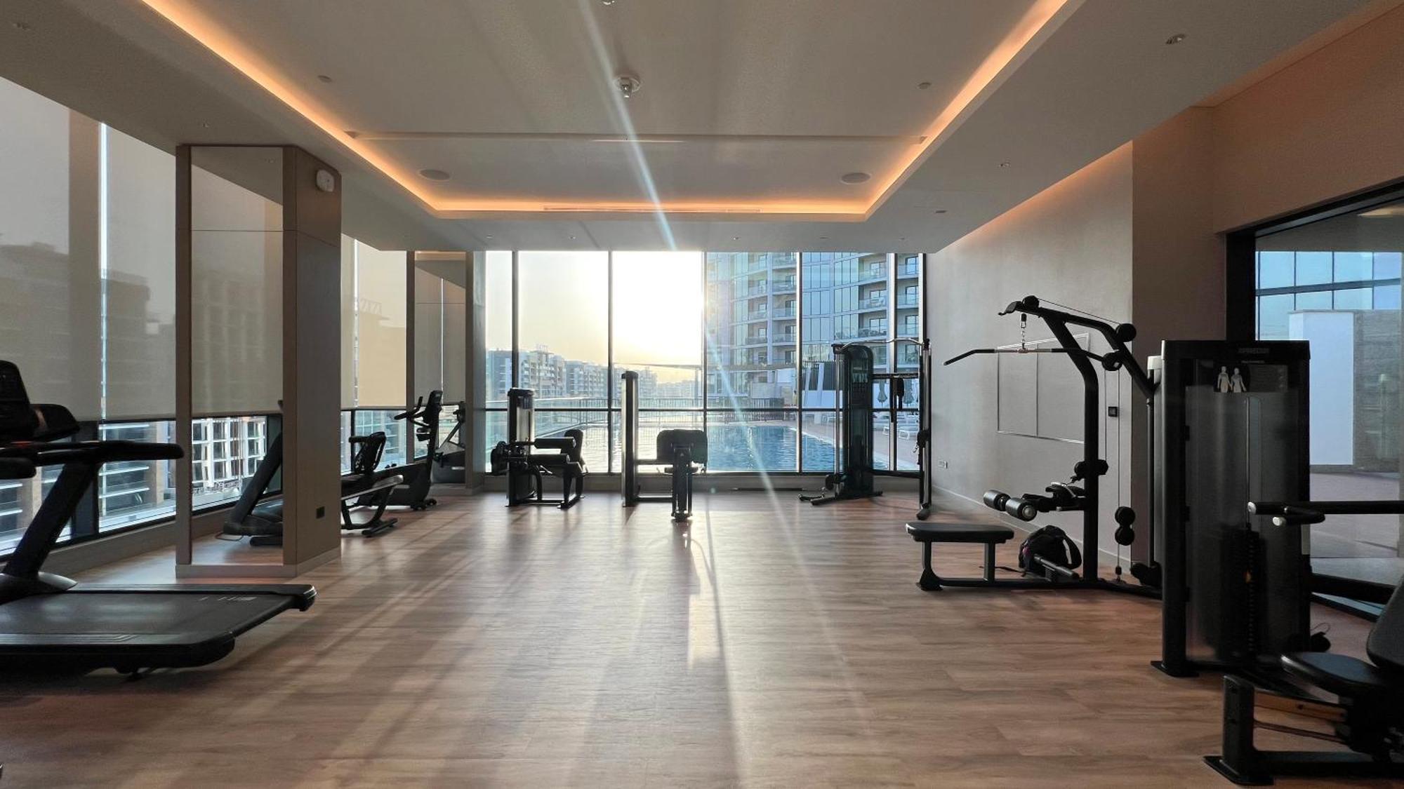 Apartment Easemytrip - Sobha Waves Luxury, 1br With Burj Khalifa View Dubai