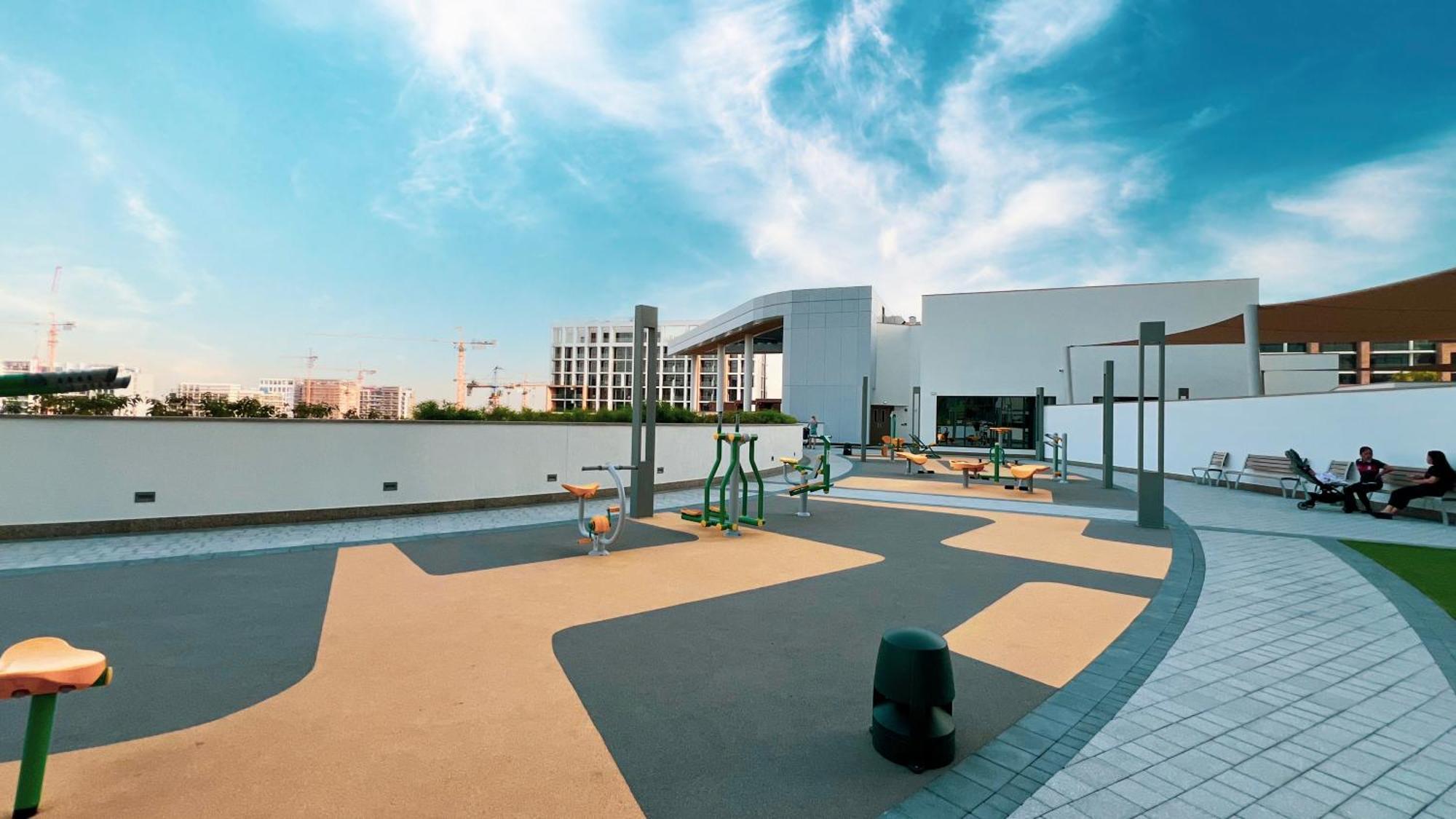 Easemytrip - Sobha Waves Luxury, 1br With Burj Khalifa View *