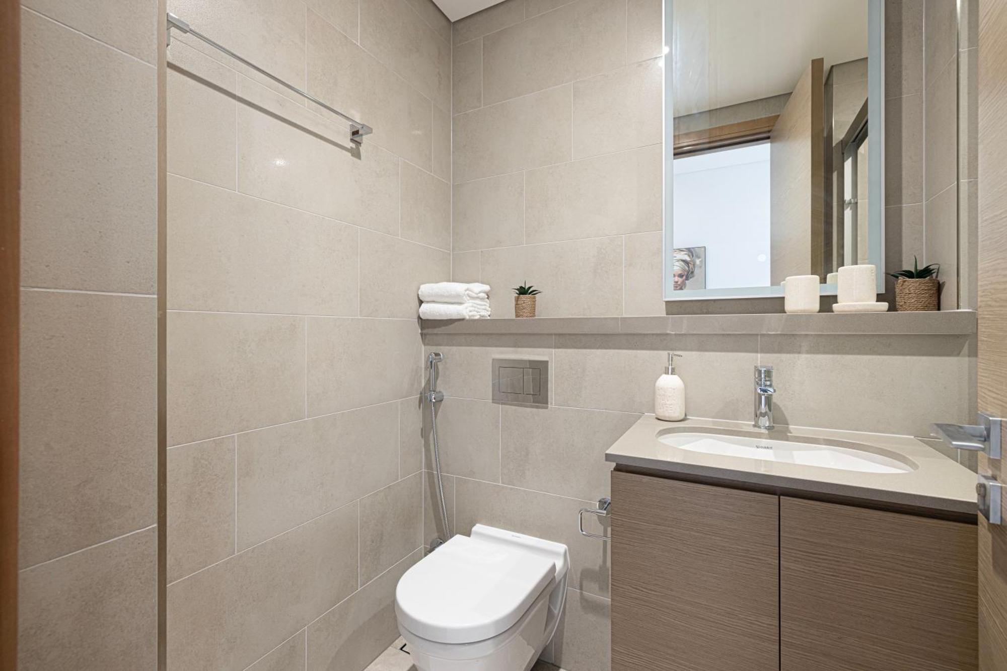 Easemytrip - Sobha Waves Luxury, 1br With Burj Khalifa View *