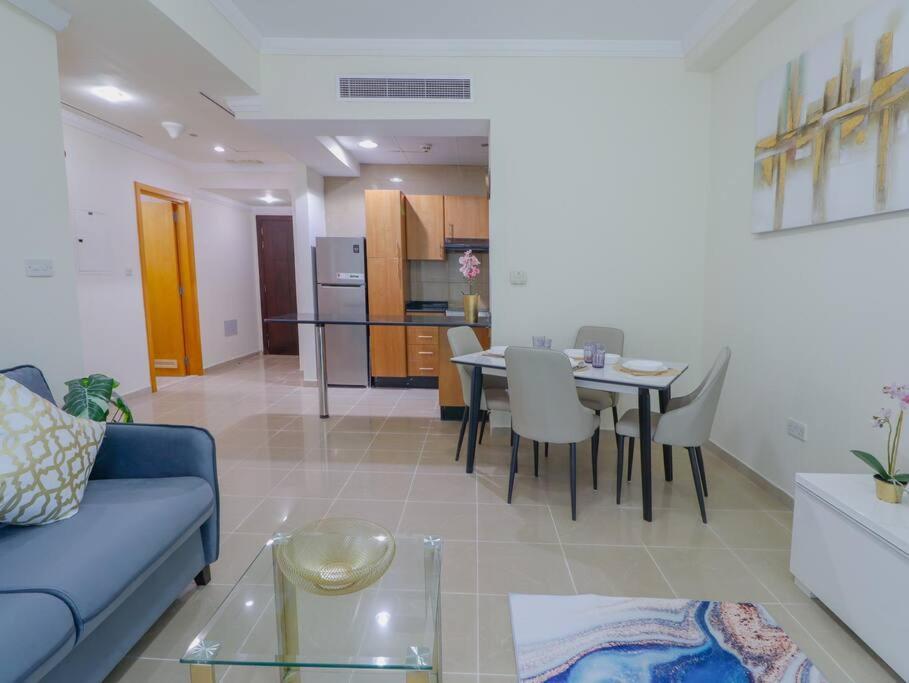 Apartment Vibrant 1 Bedroom At Barasti-dubai Marina Dubai