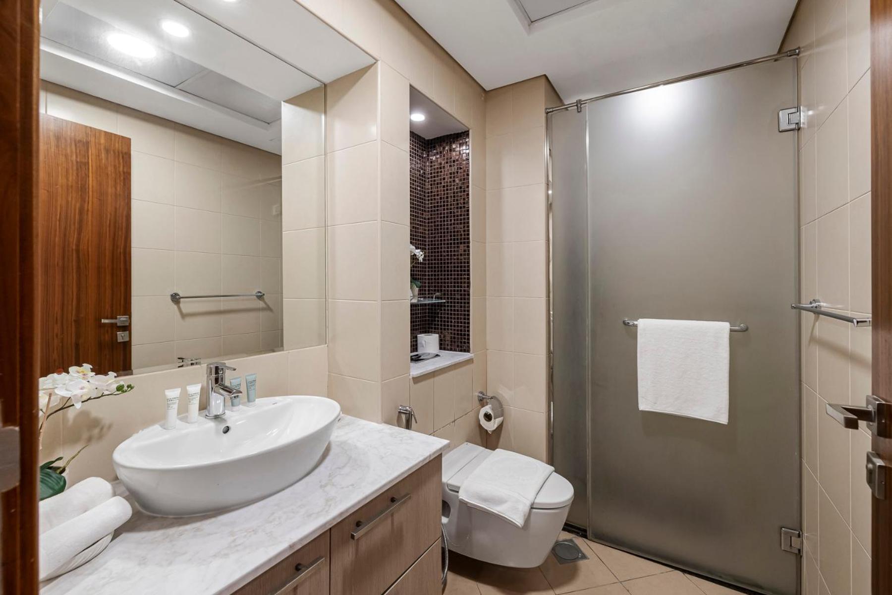 1br With Study View Bay Square Dubai