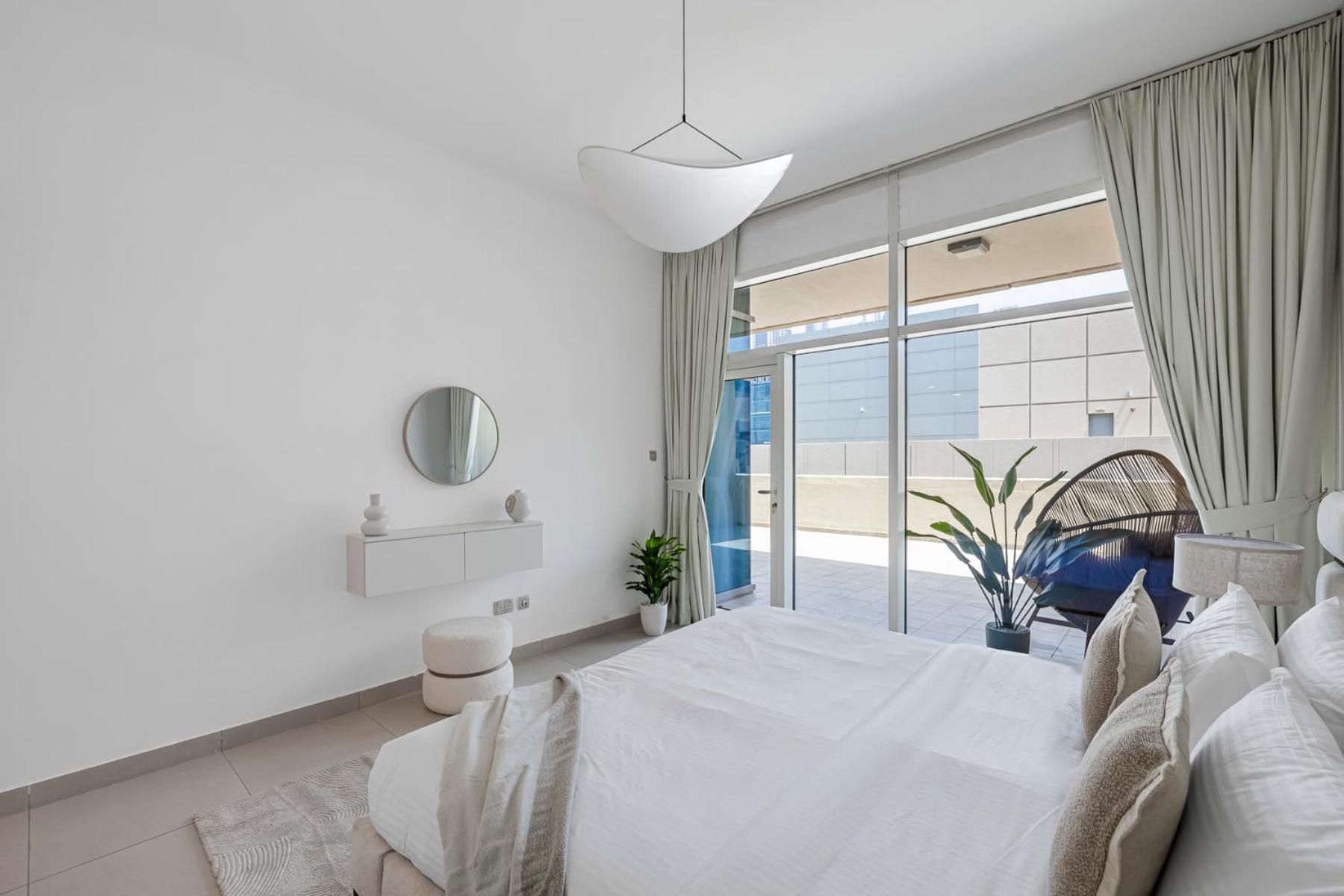 1br With Study View Bay Square Apartment Dubai