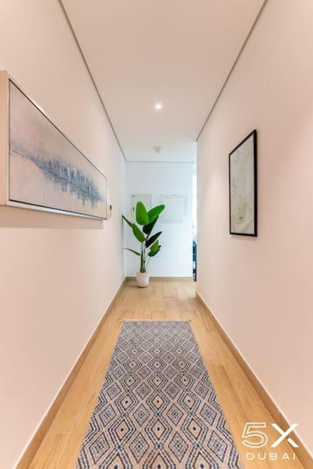 Fivex Modern 1 Bedroom With Sea View Apartment