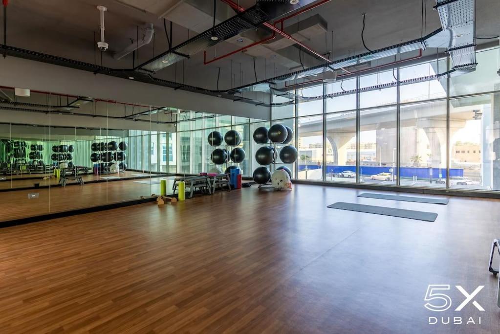 Fivex Modern 1 Bedroom With Sea View