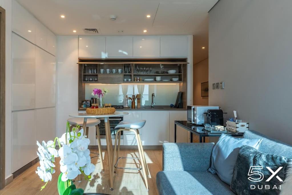 Apartment Fivex Modern 1 Bedroom With Sea View *