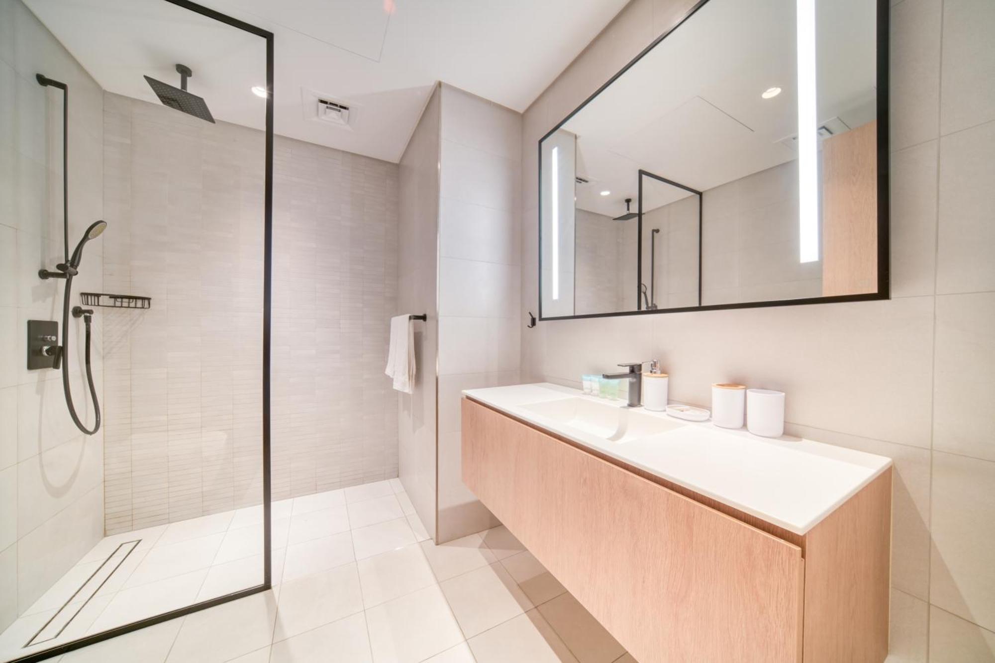 Luxury With Burj Khalifa View - Marquise Square Tower Apartment Dubai