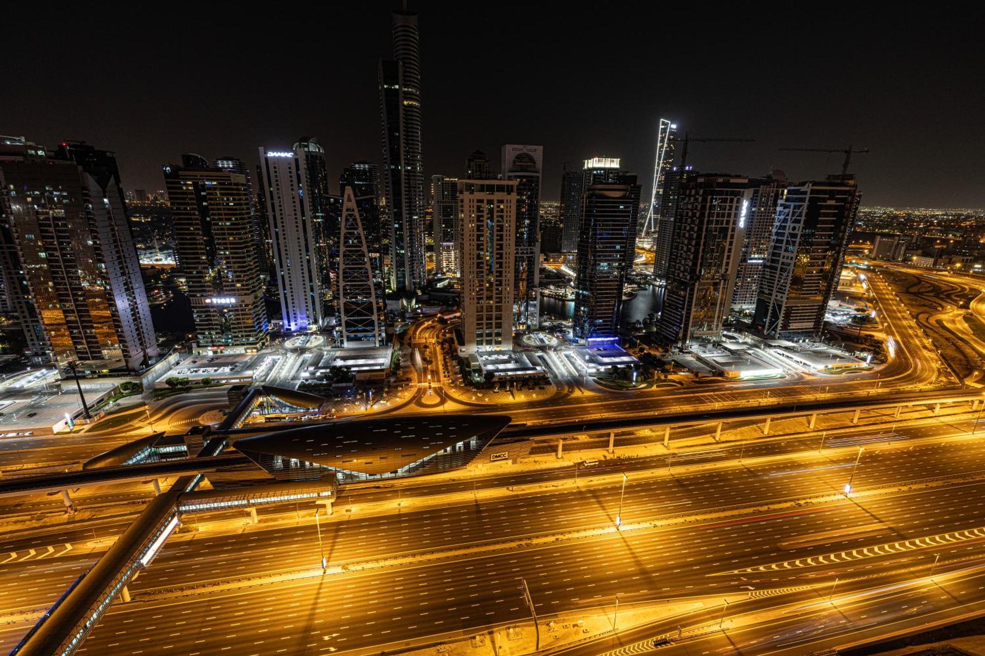 Expansive 5br Marina Near Jbr Apartment