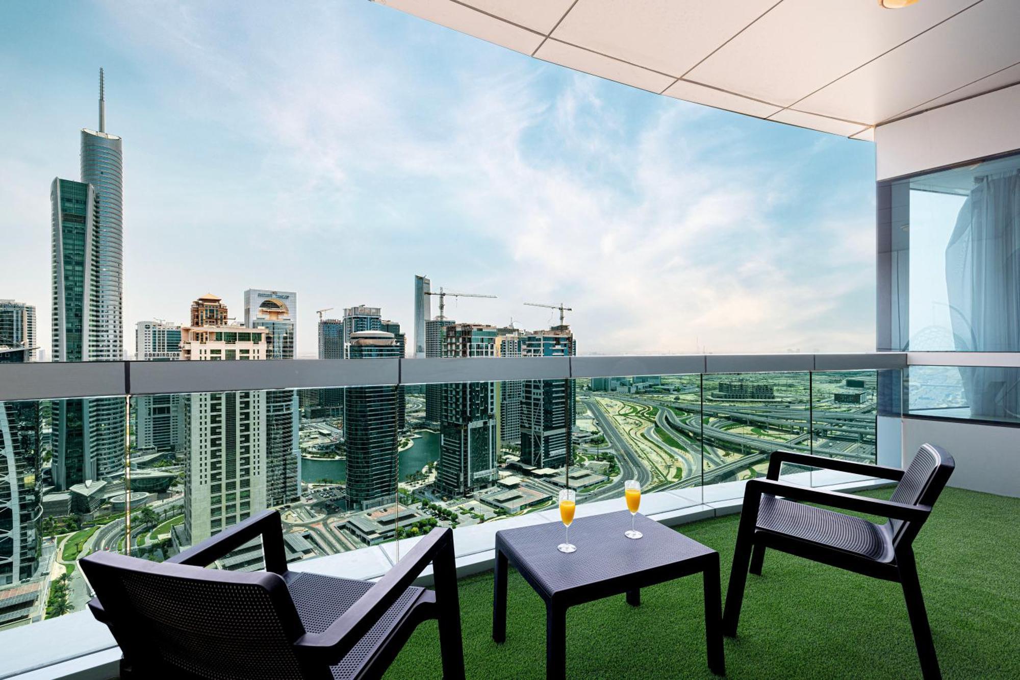 Apartment Expansive 5br Marina Near Jbr Dubai