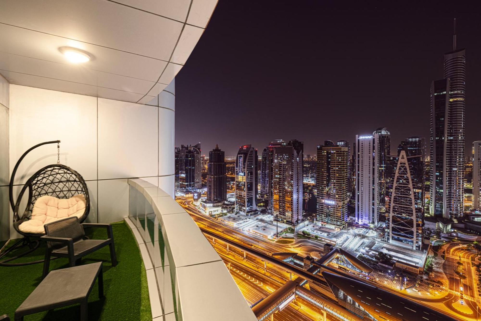 Apartment Expansive 5br Marina Near Jbr Dubai
