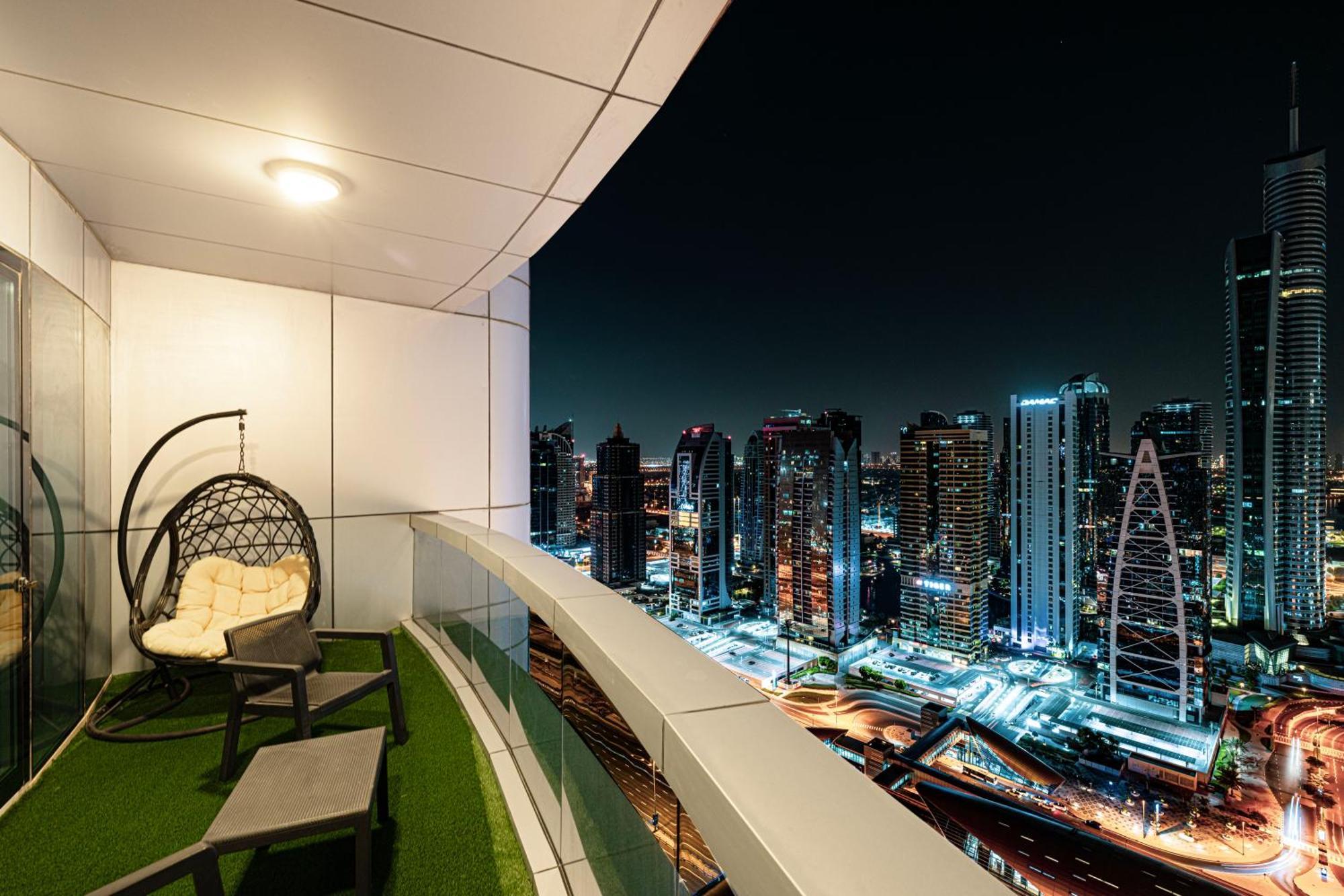 Expansive 5br Marina Near Jbr Dubai