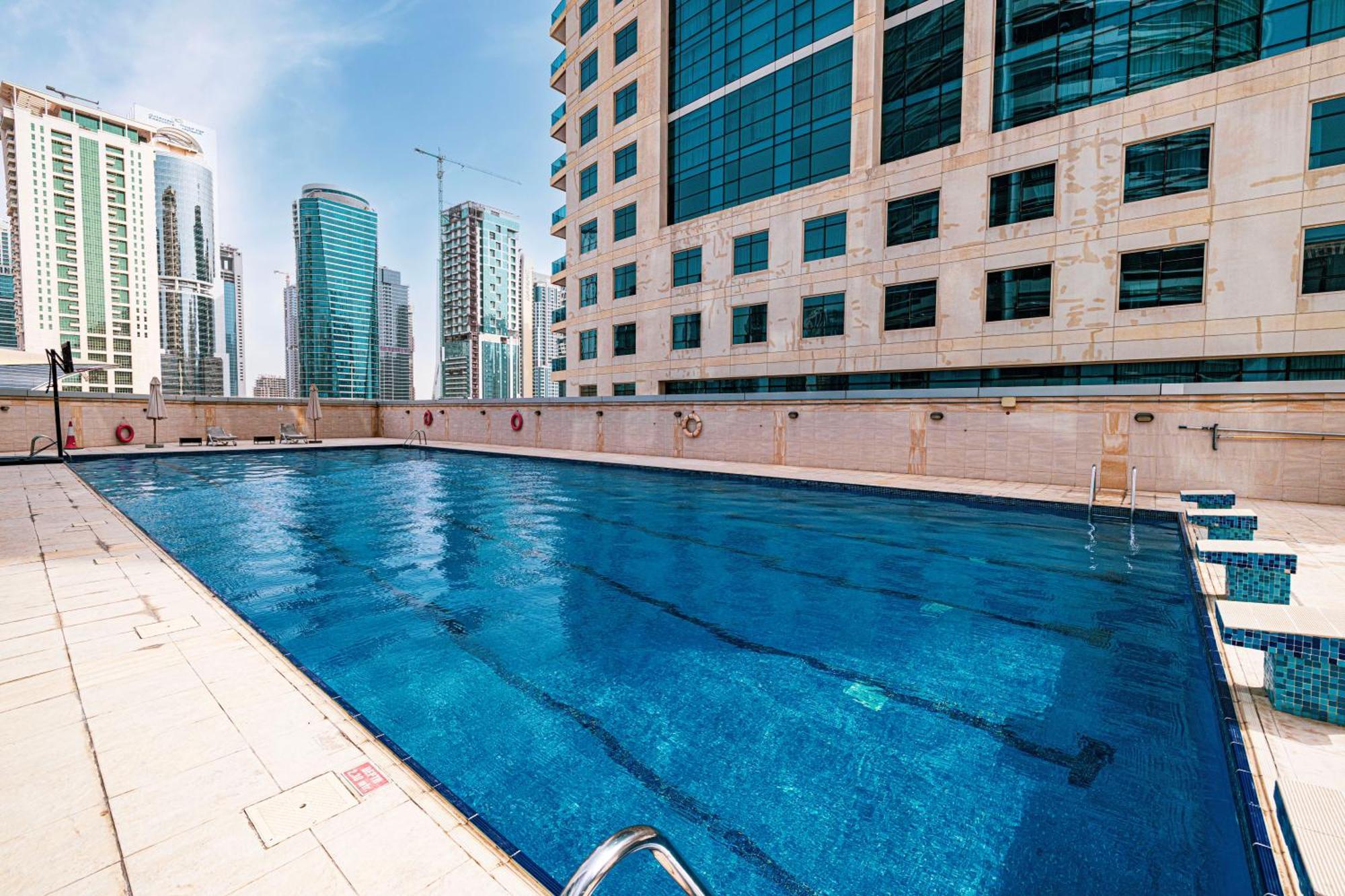 Expansive 5br Marina Near Jbr Apartment