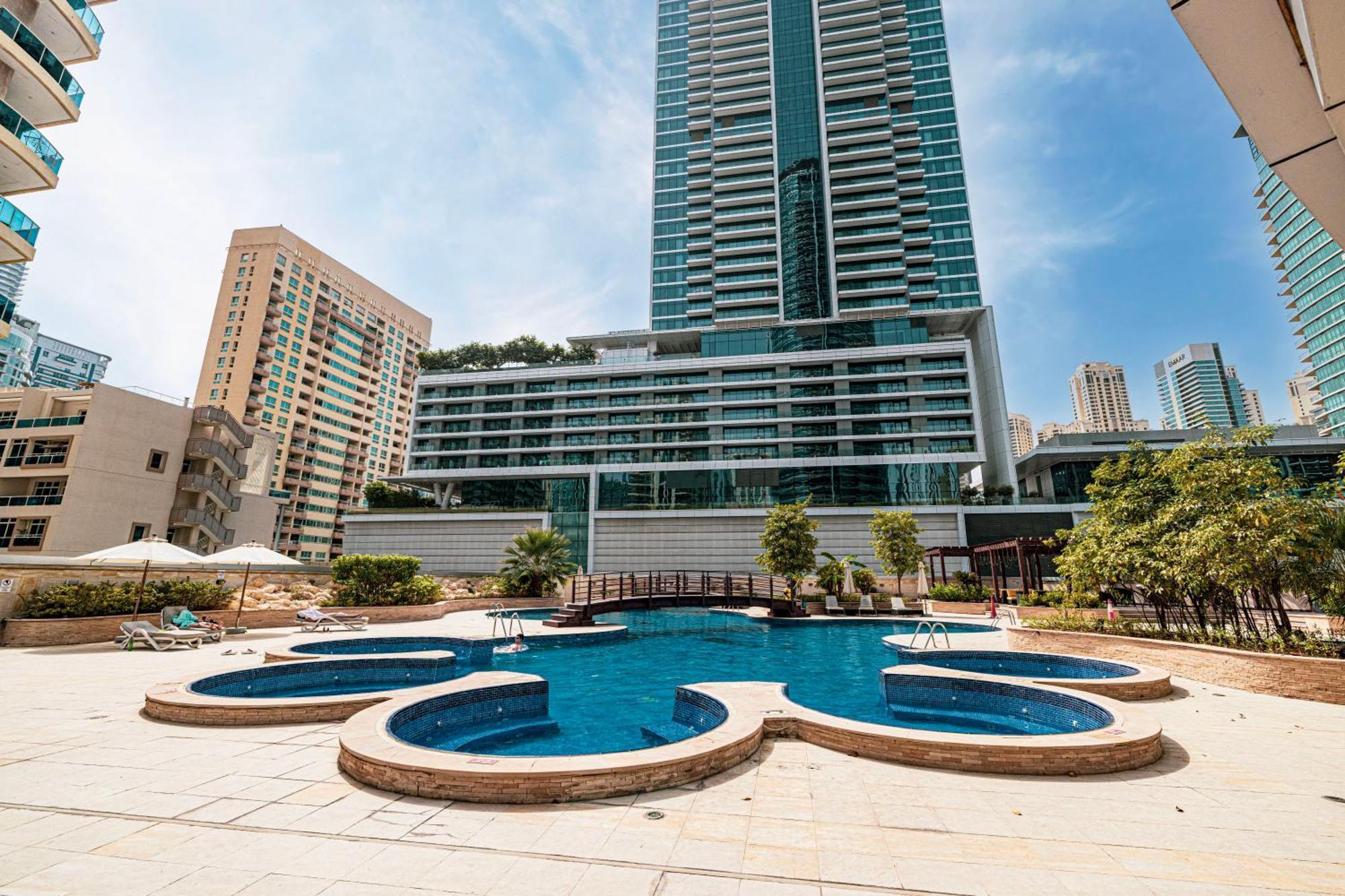 Expansive 5br Marina Near Jbr