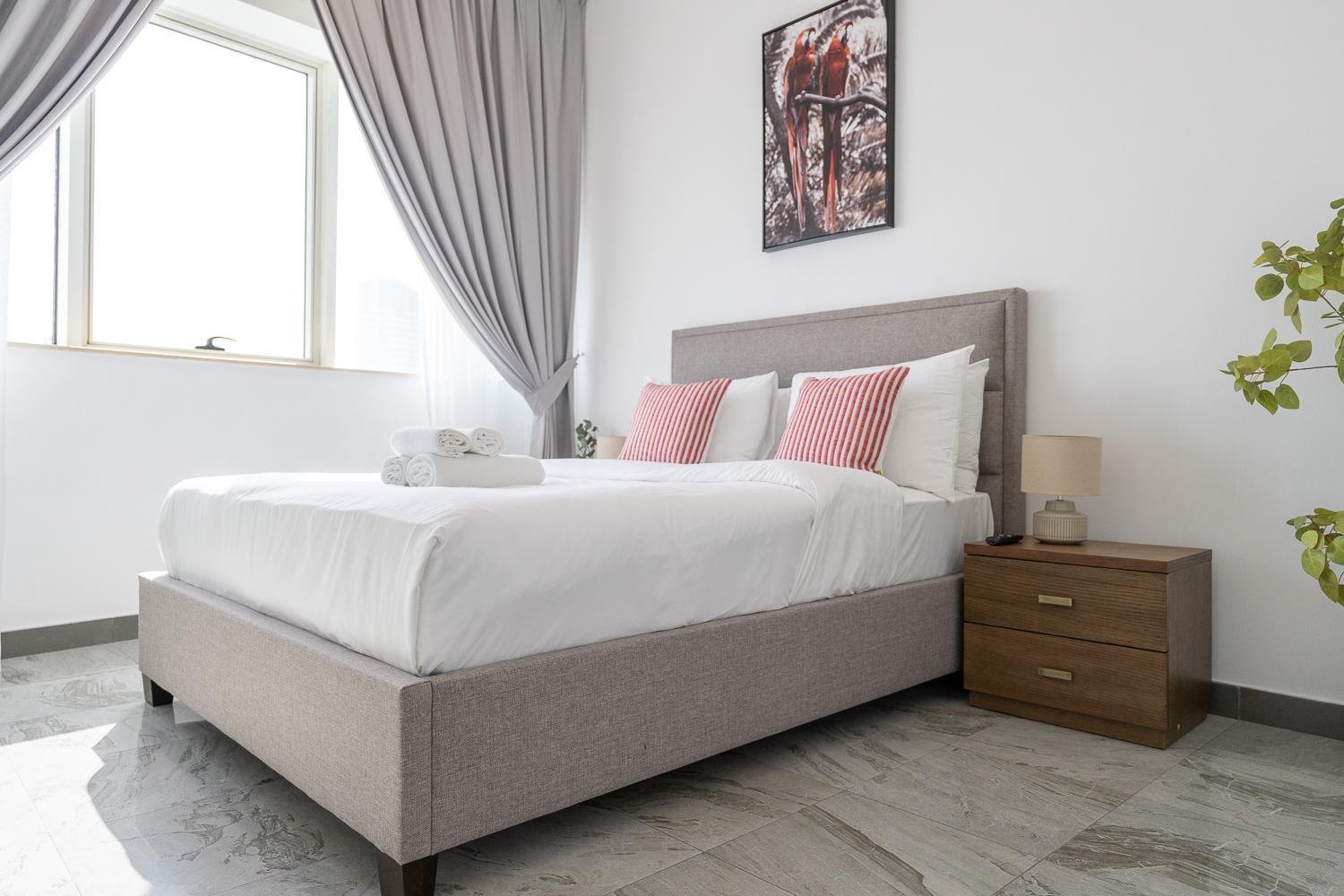 Expansive 5br Marina Near Jbr Apartment Dubai