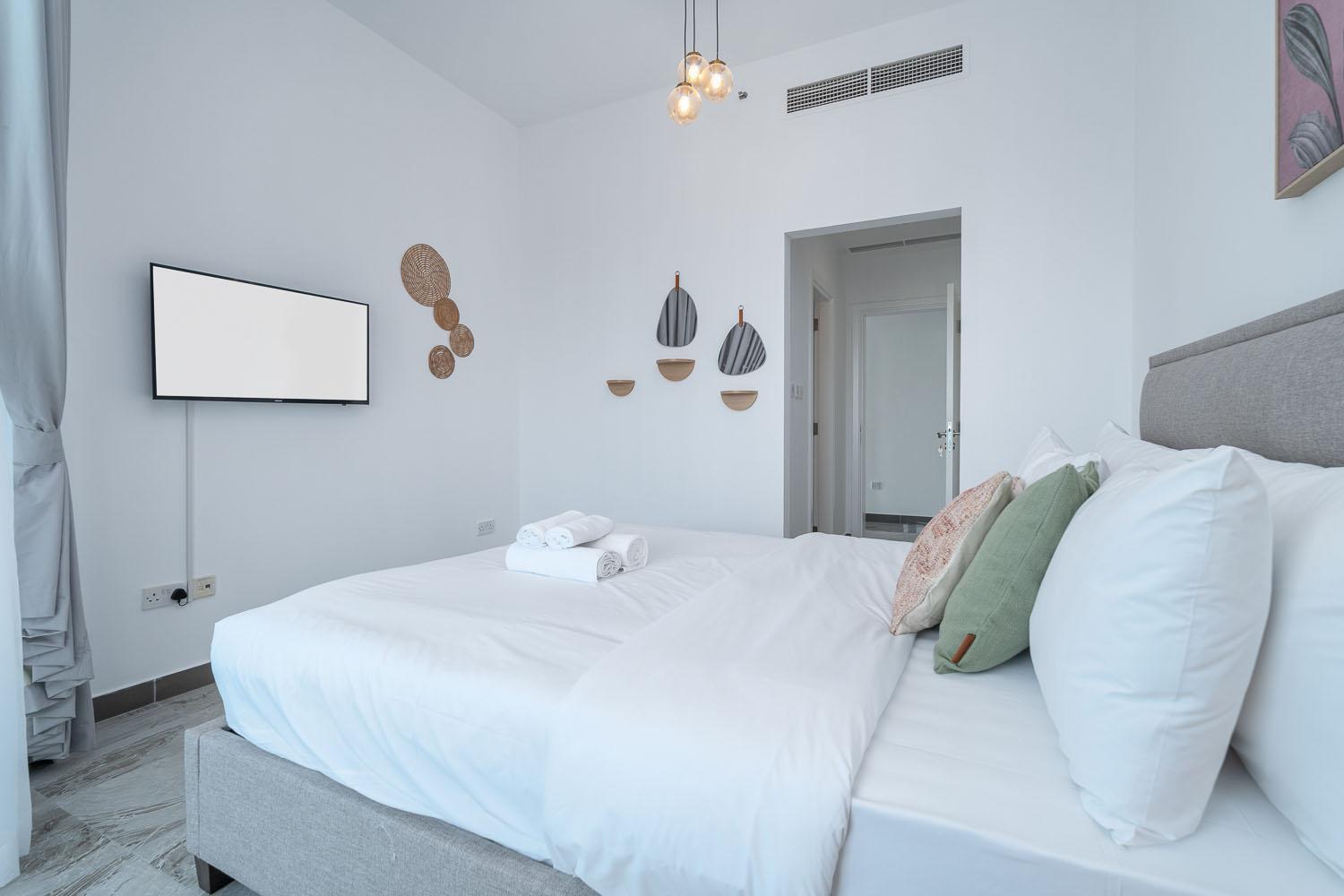 Expansive 5br Marina Near Jbr Apartment