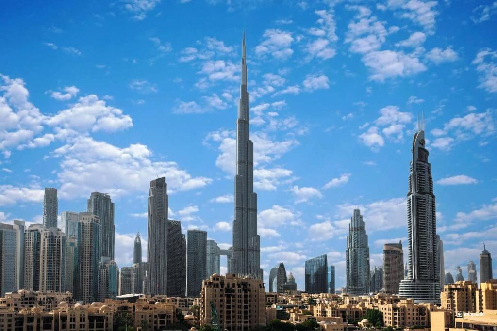 Burj Khalifa View 2 Bedroom In Downtown * Dubai