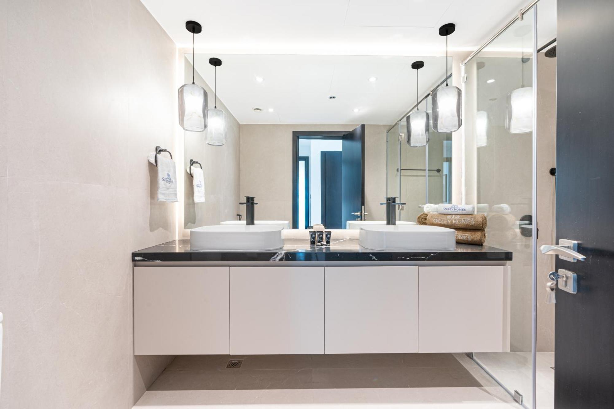 Elegant & Cozy 2br In The Heart Of Downtown * Dubai