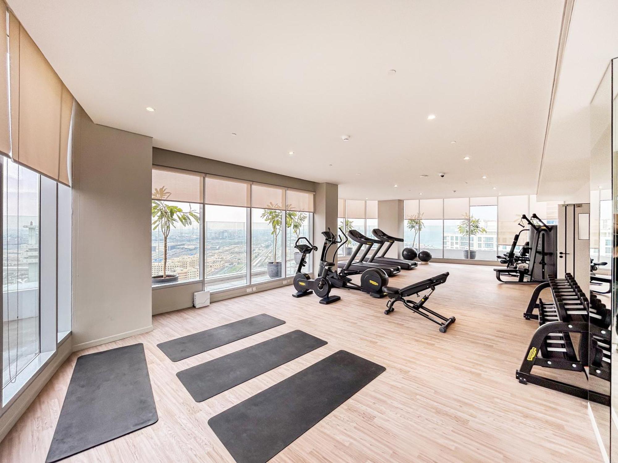 Luxe Marina View With Rooftop Pool Apartment Dubai