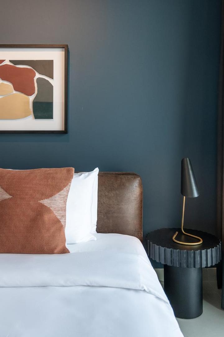 Luxe | Luxury 2br | Creek View | Modern & Cozy *