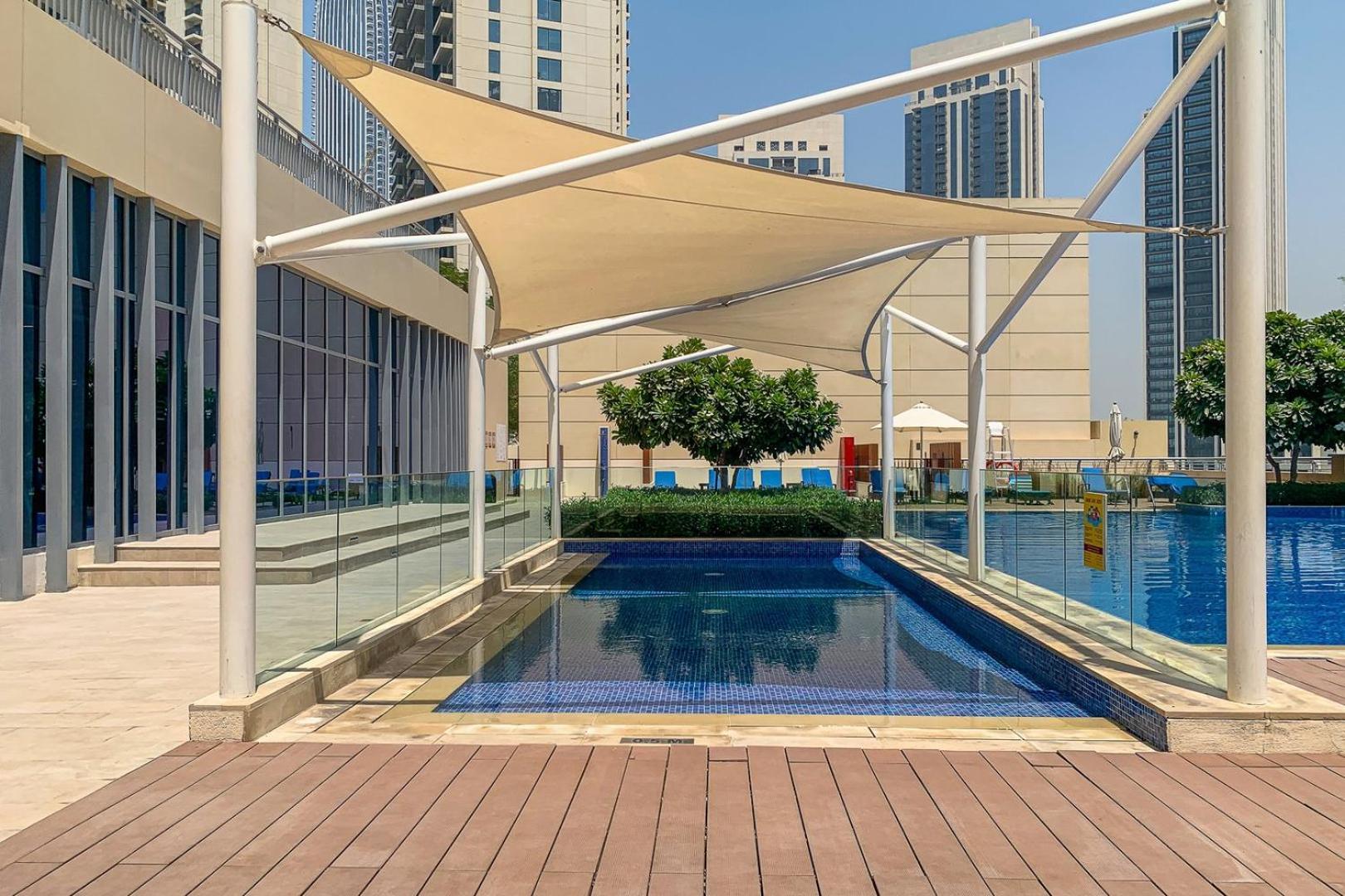 Luxe | Luxury 2br | Creek View | Modern & Cozy Apartment Dubai