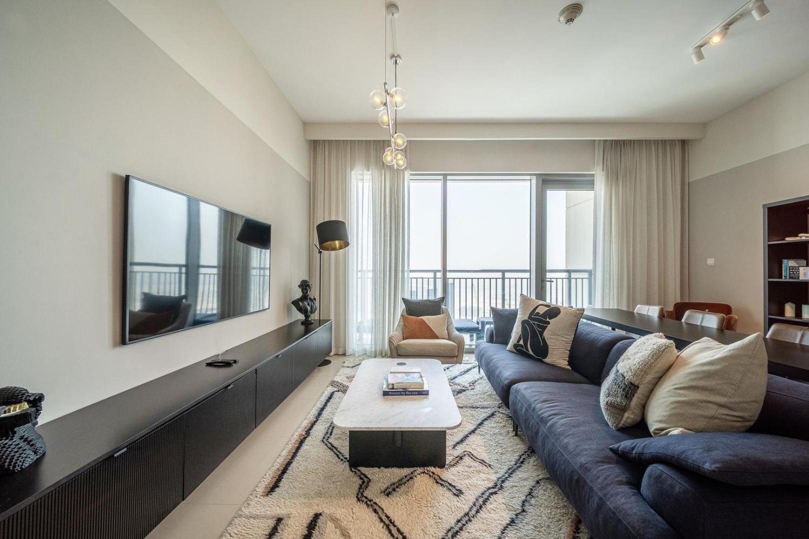 Luxe | Luxury 2br | Creek View | Modern & Cozy Apartment *