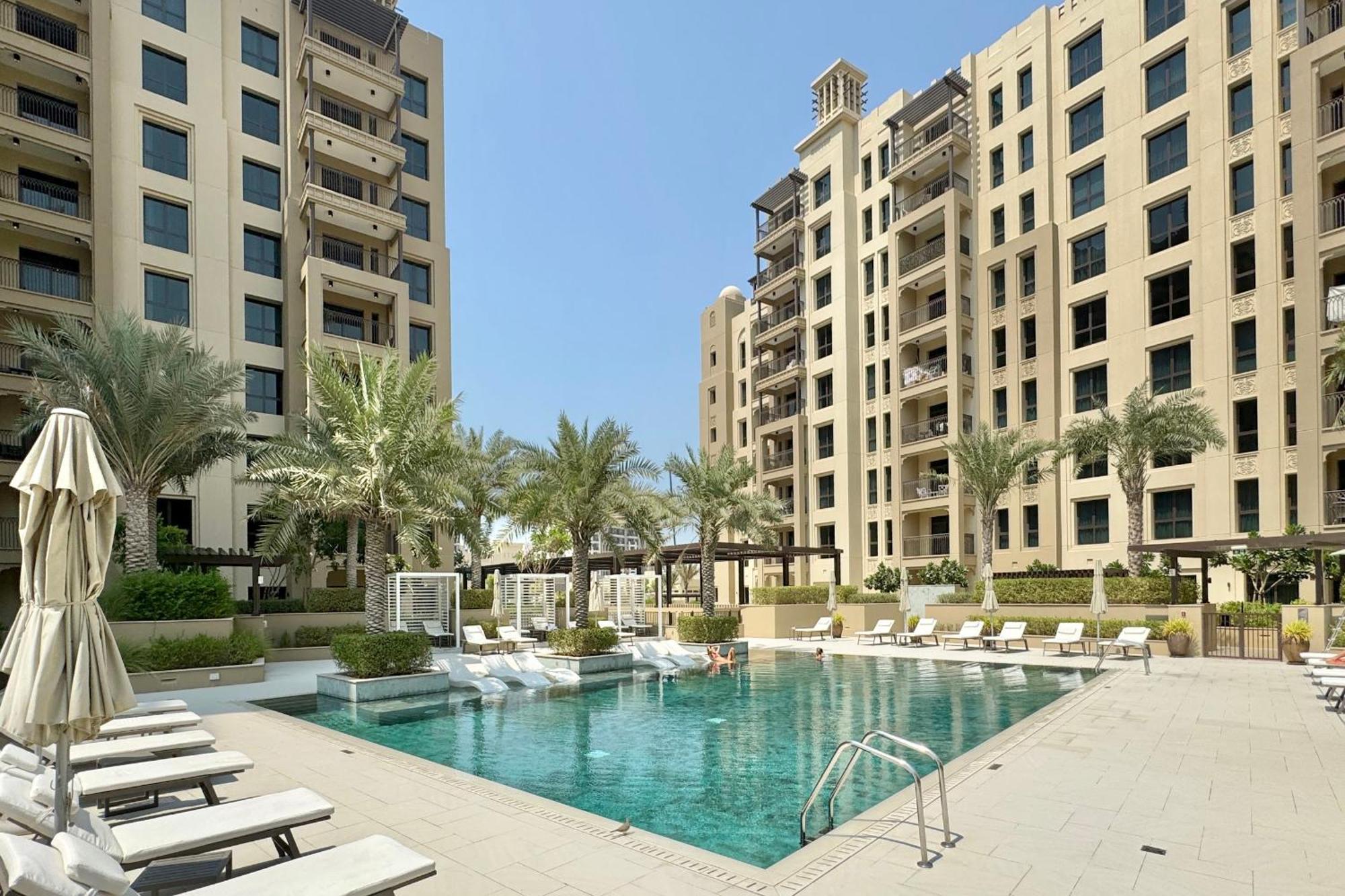 1bd Partial Burj Al Arab View Prime Location Apartment Dubai