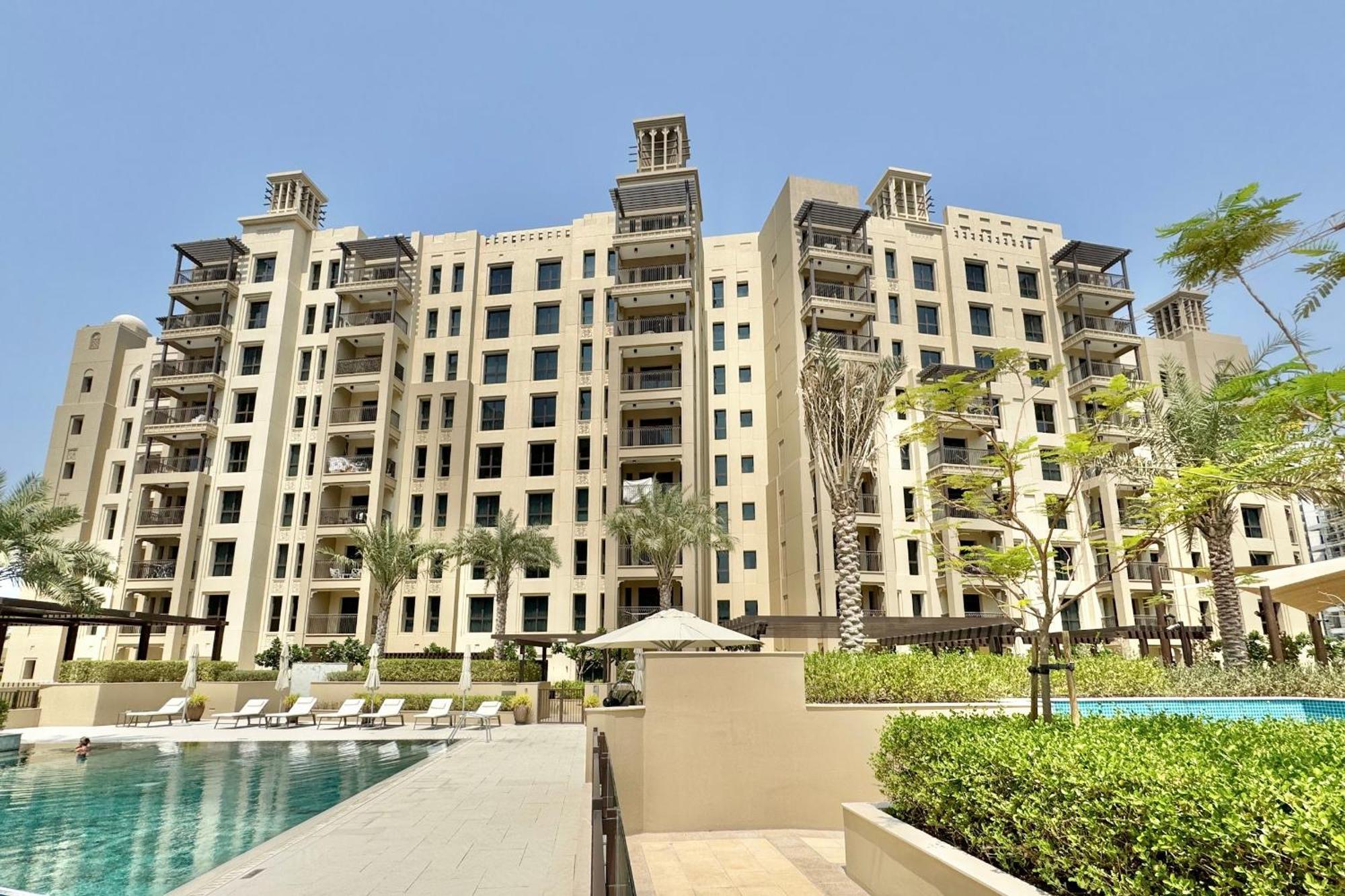 1bd Partial Burj Al Arab View Prime Location Apartment