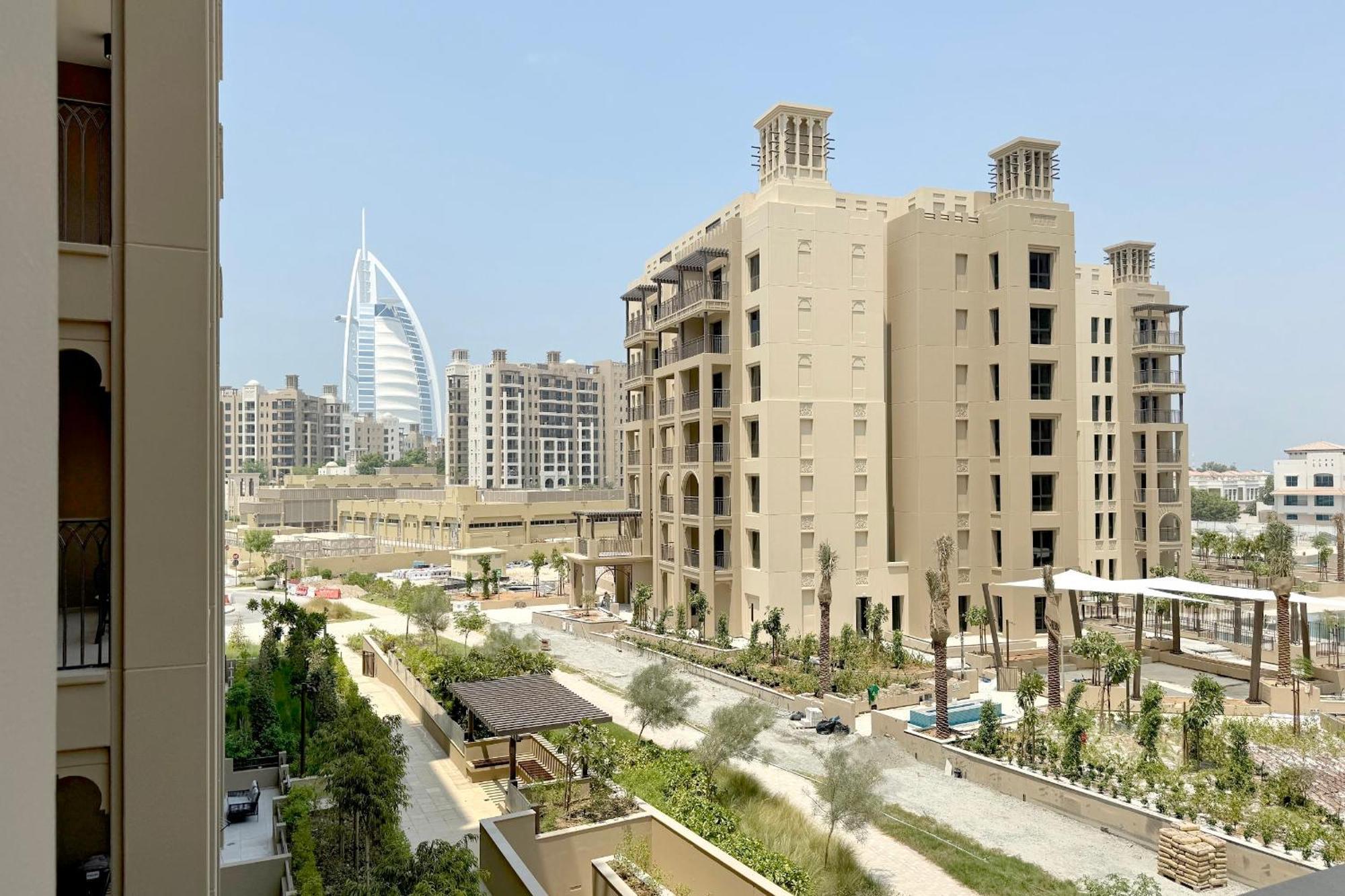 1bd Partial Burj Al Arab View Prime Location
