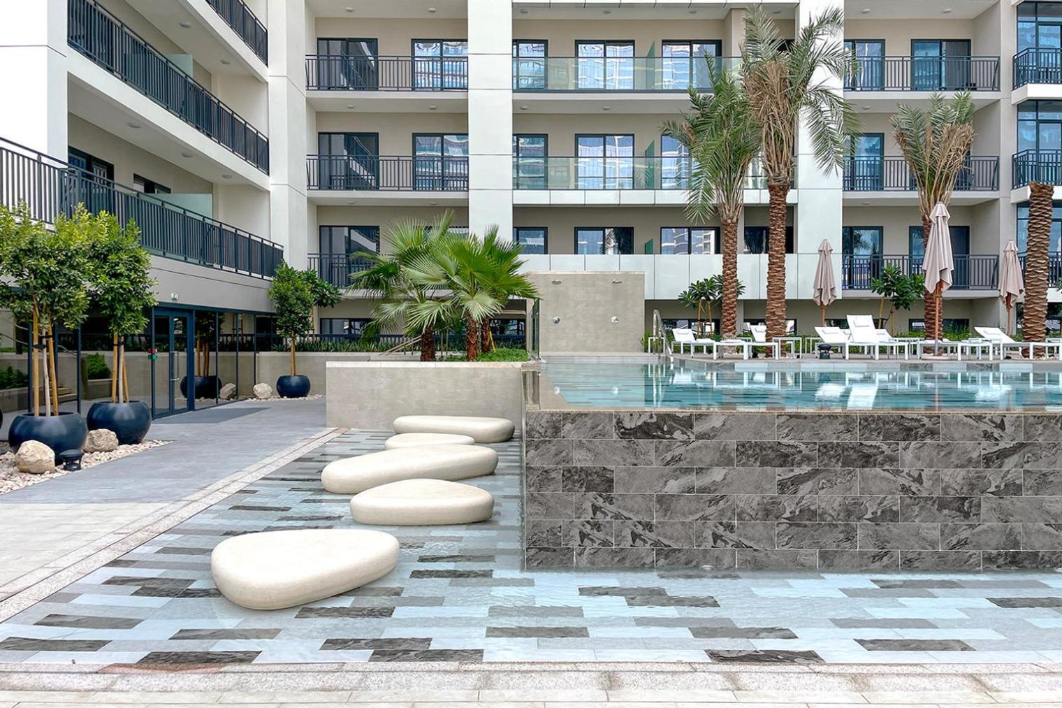 Blueground Zada Tower Pool Gym Parking Dxb-1278 Apartment