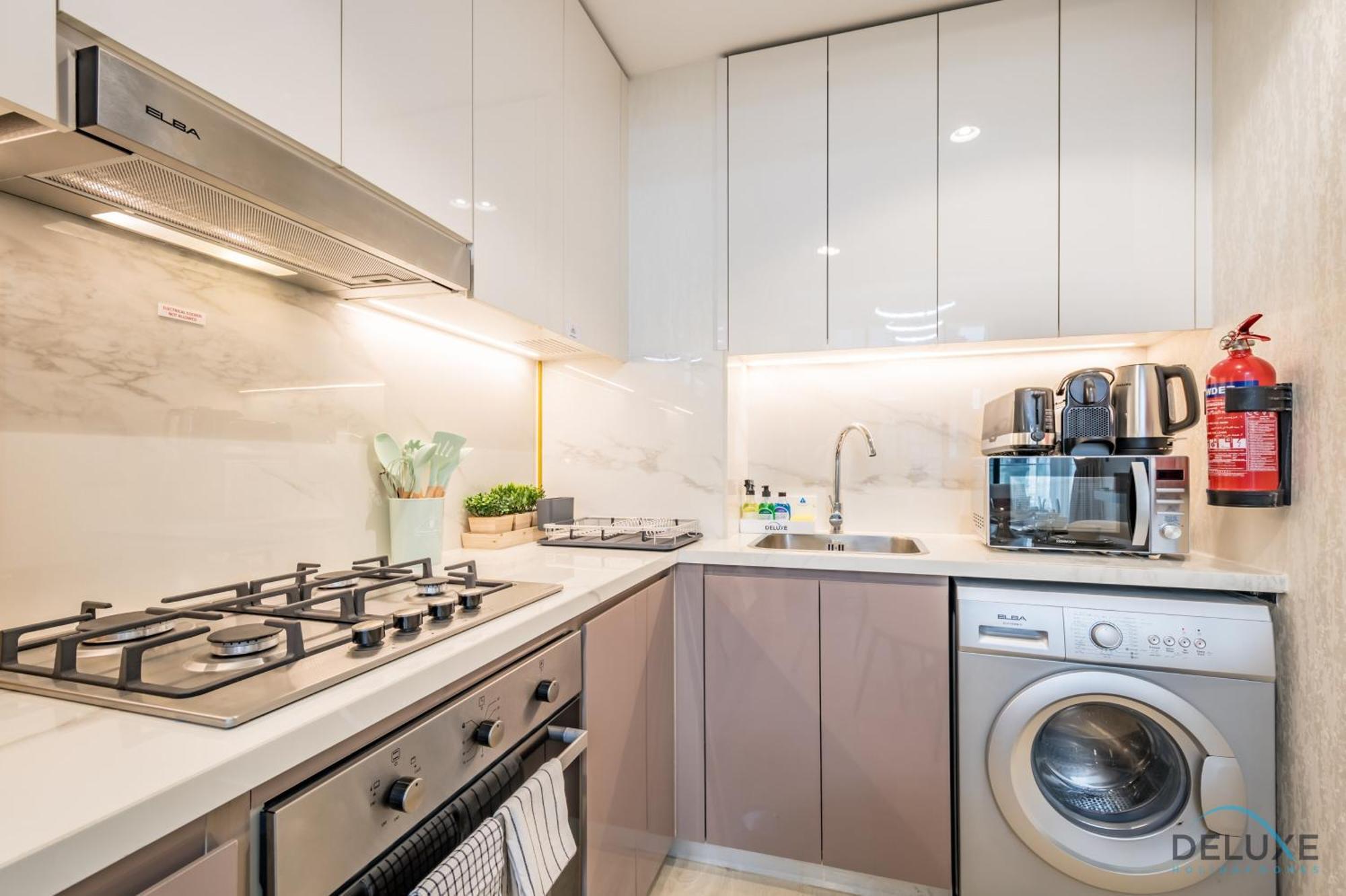Apartment Inviting 2br In Azizi Riviera 39, Al Merkadh By Deluxe Homes Dubai