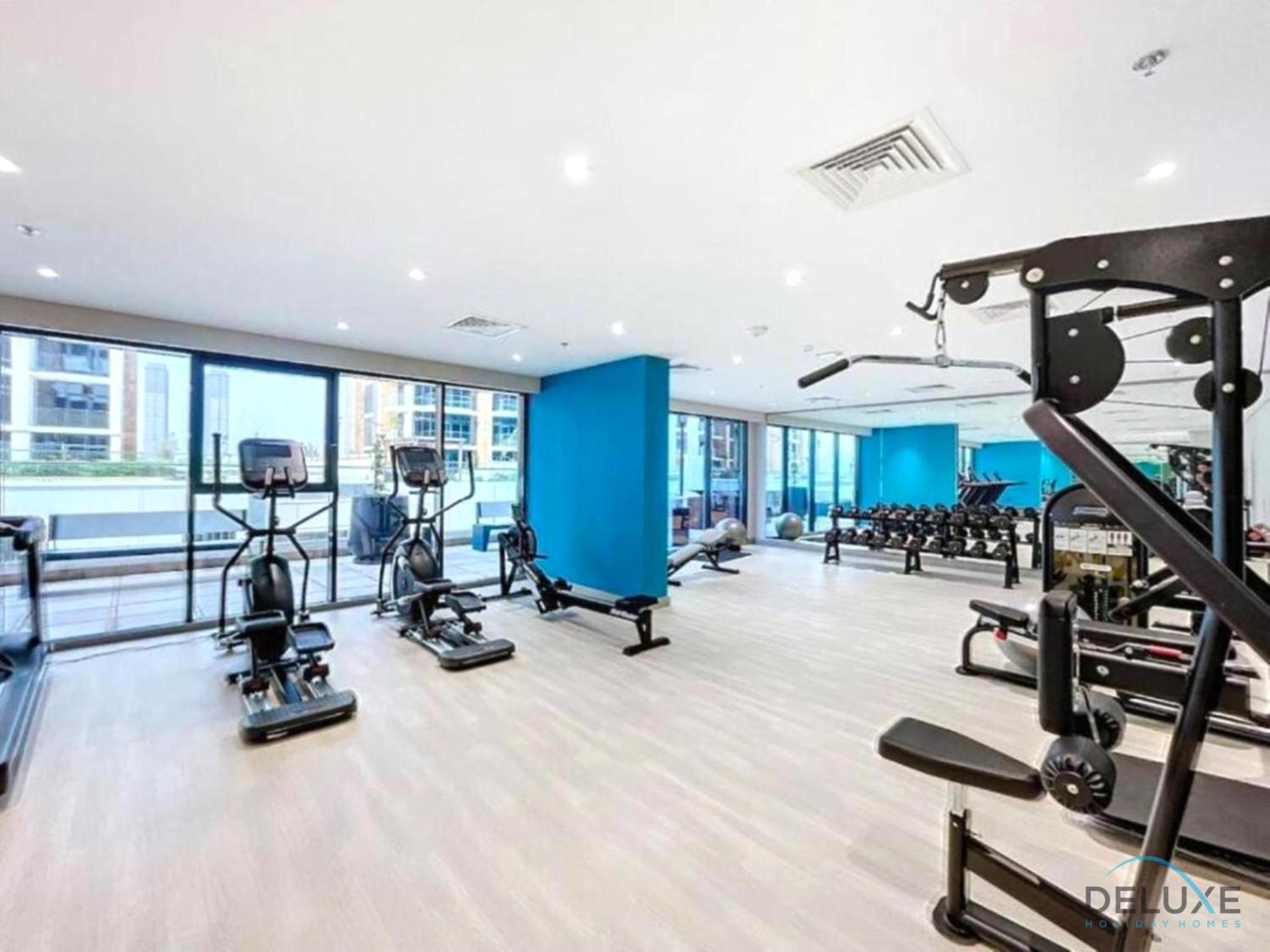 Inviting 2br In Azizi Riviera 39, Al Merkadh By Deluxe Homes