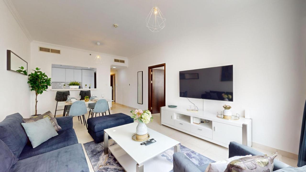 Marina Quays - Calm One Bedroom * Dubai